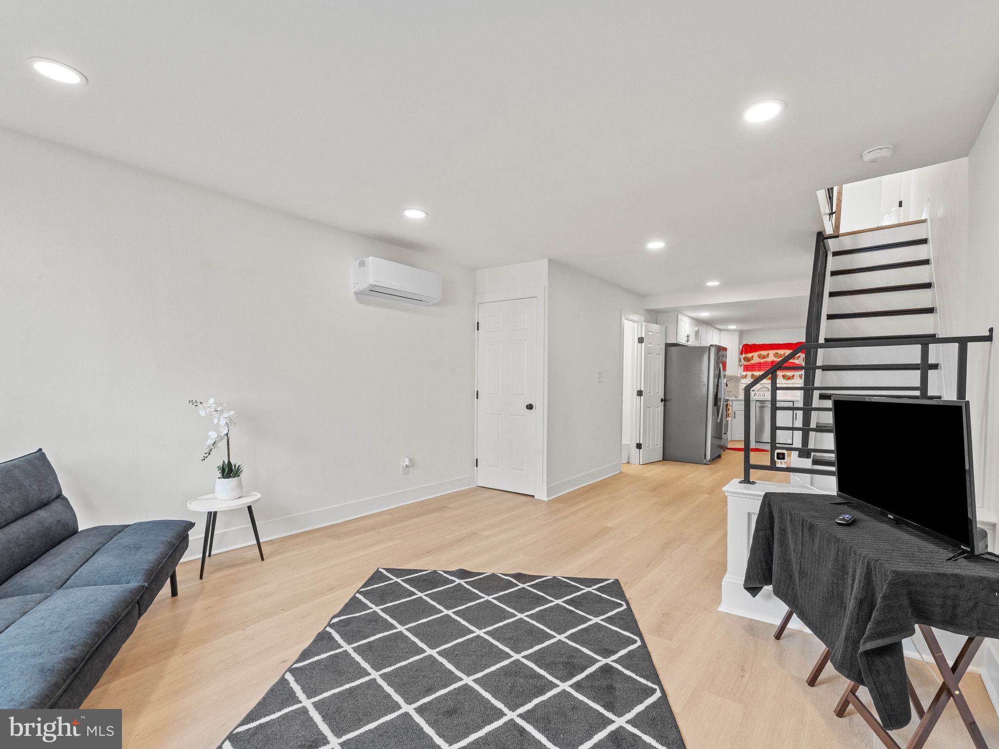 EAST PASSYUNK CROSSING - Residential