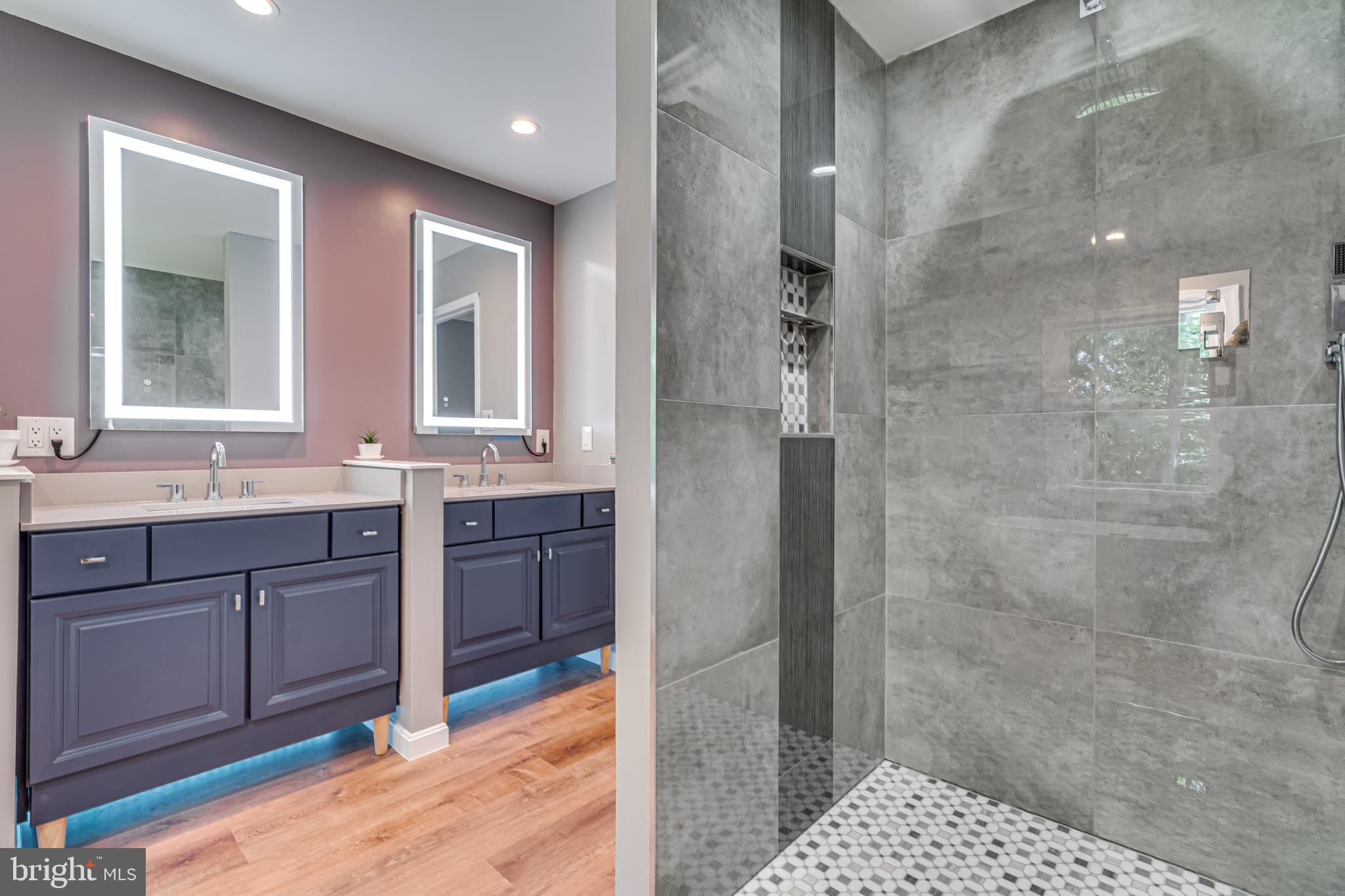 SETTLE WOODS - Residential