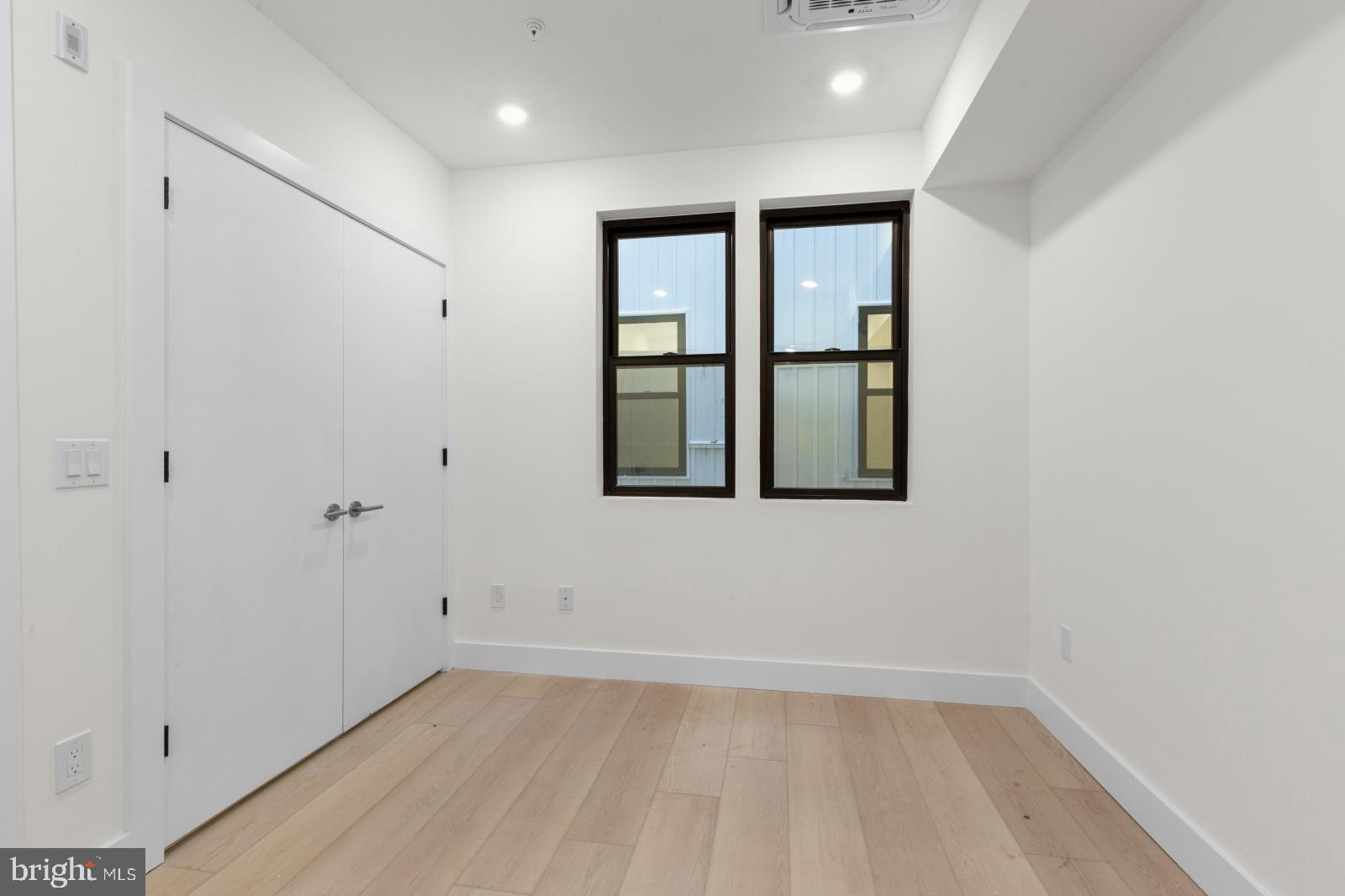 FRANCISVILLE - Residential Lease