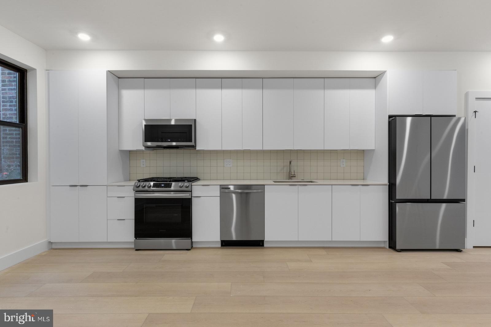 FRANCISVILLE - Residential Lease