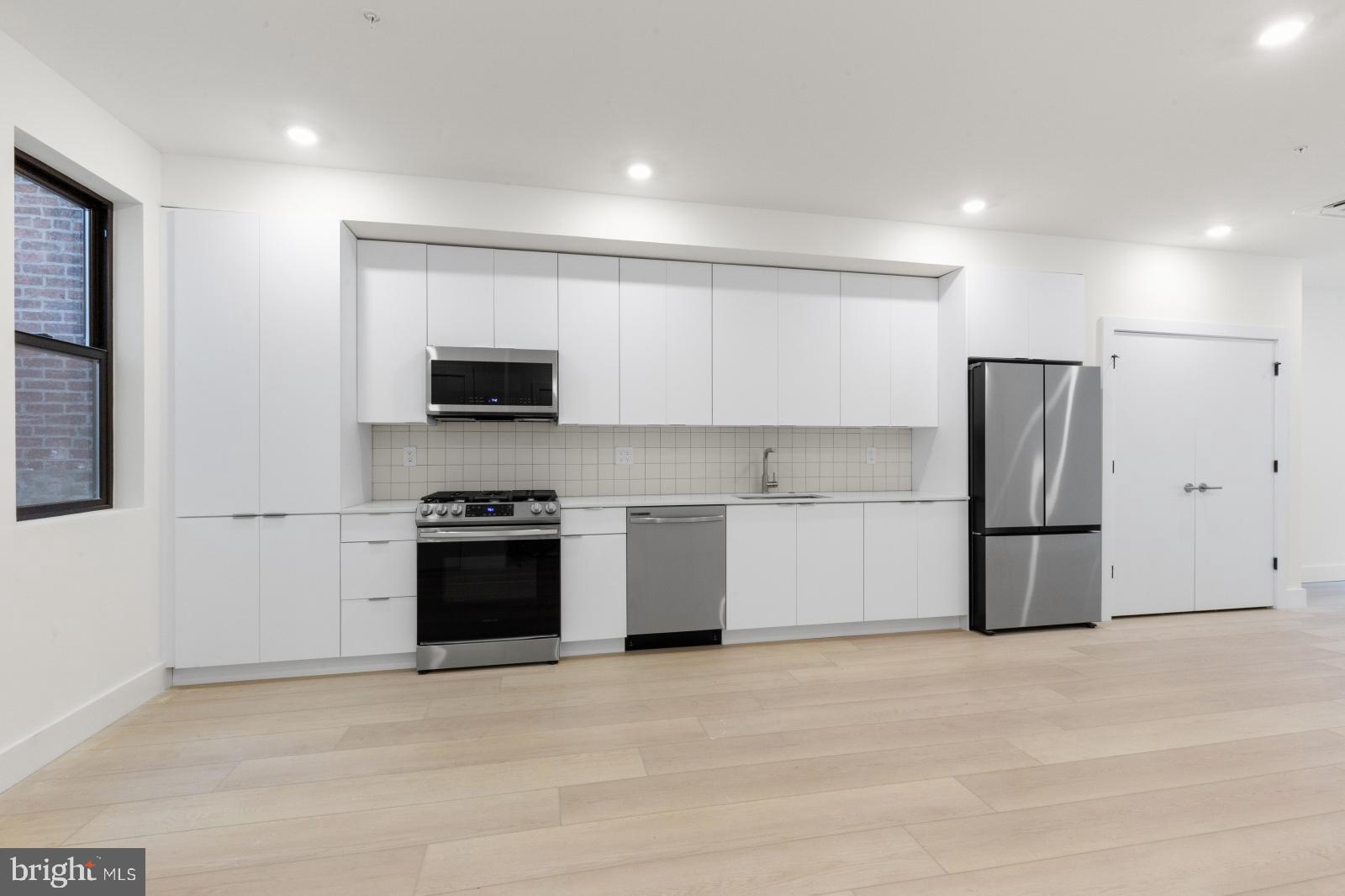 FRANCISVILLE - Residential Lease