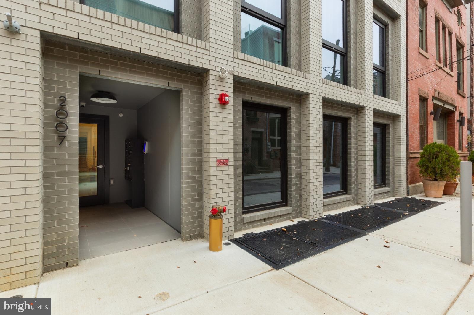 FRANCISVILLE - Residential Lease