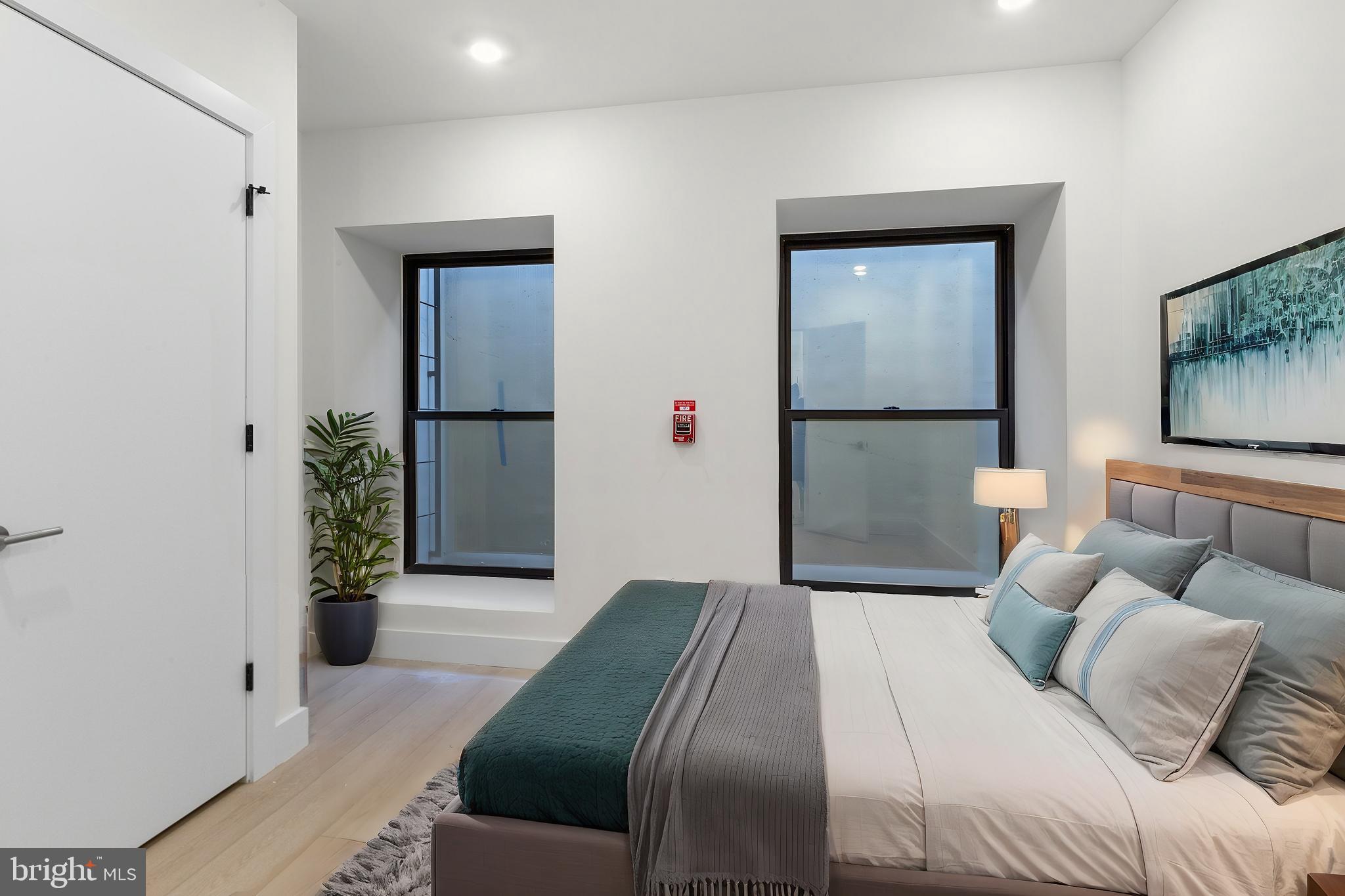 FRANCISVILLE - Residential Lease