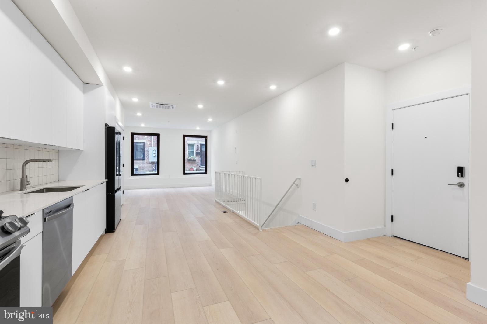 FRANCISVILLE - Residential Lease