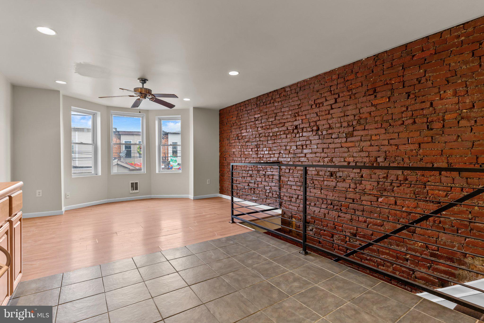 KENSINGTON - Residential