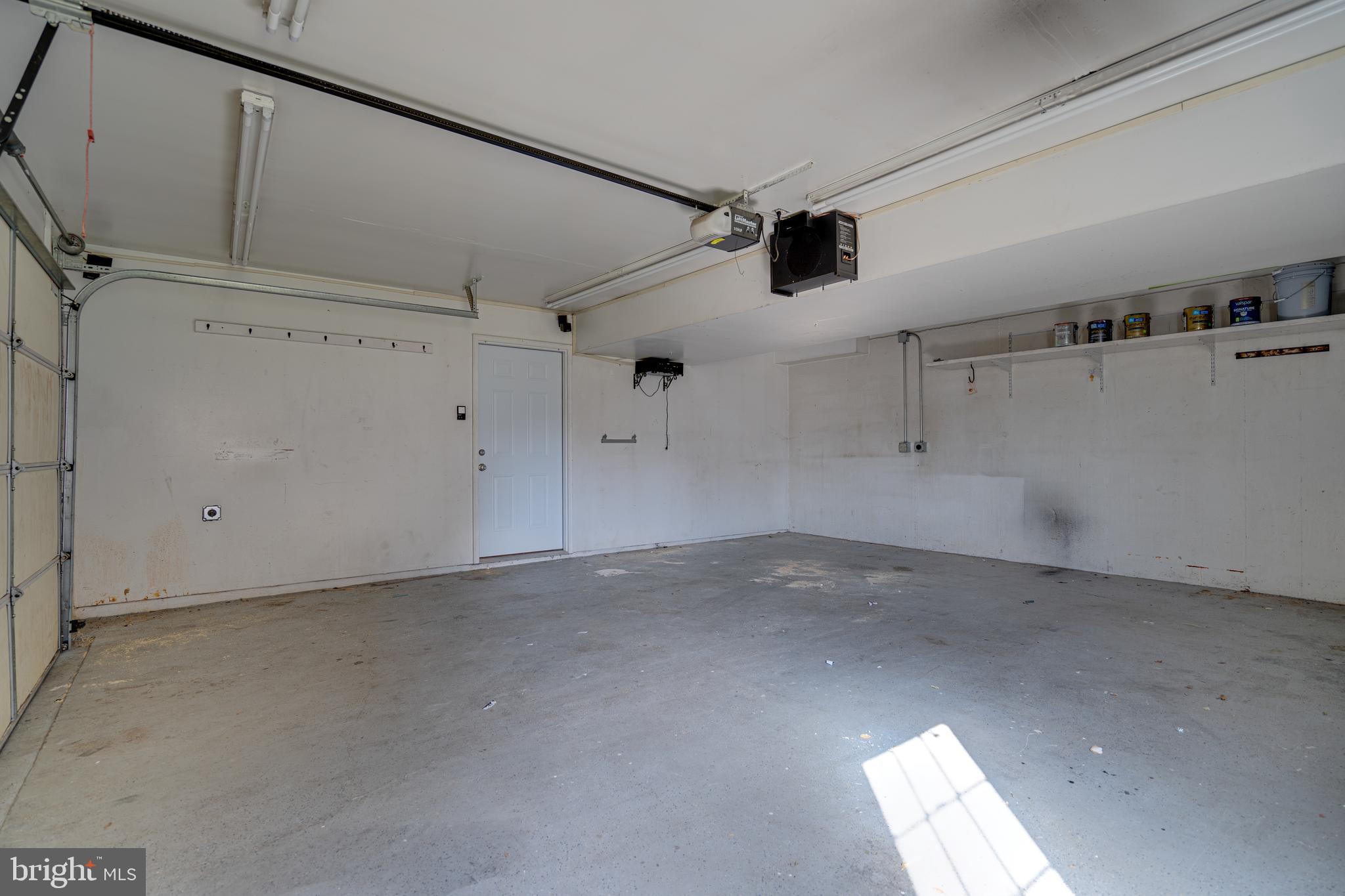 CHESSIE COURT - Residential