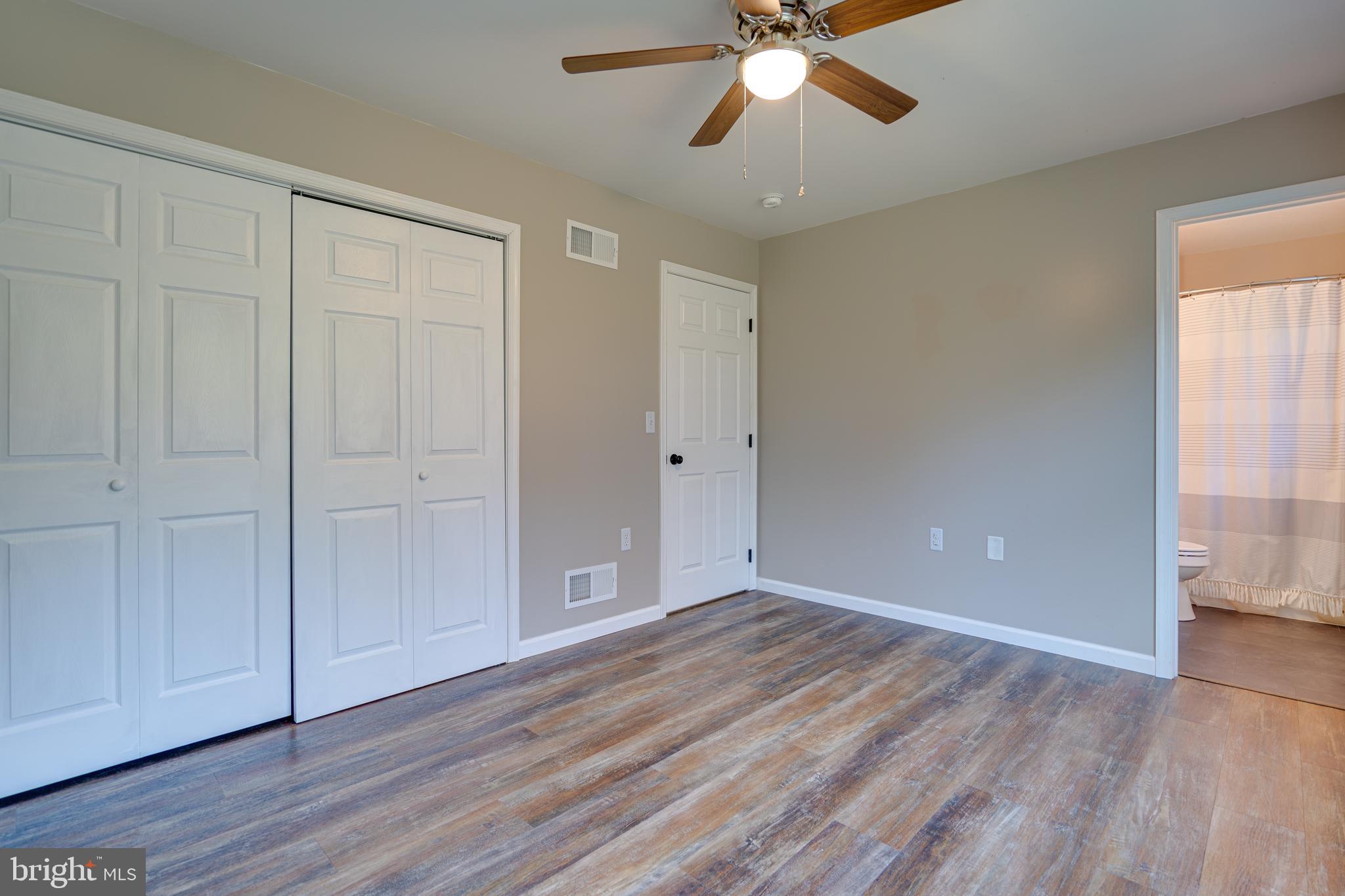 CHESSIE COURT - Residential