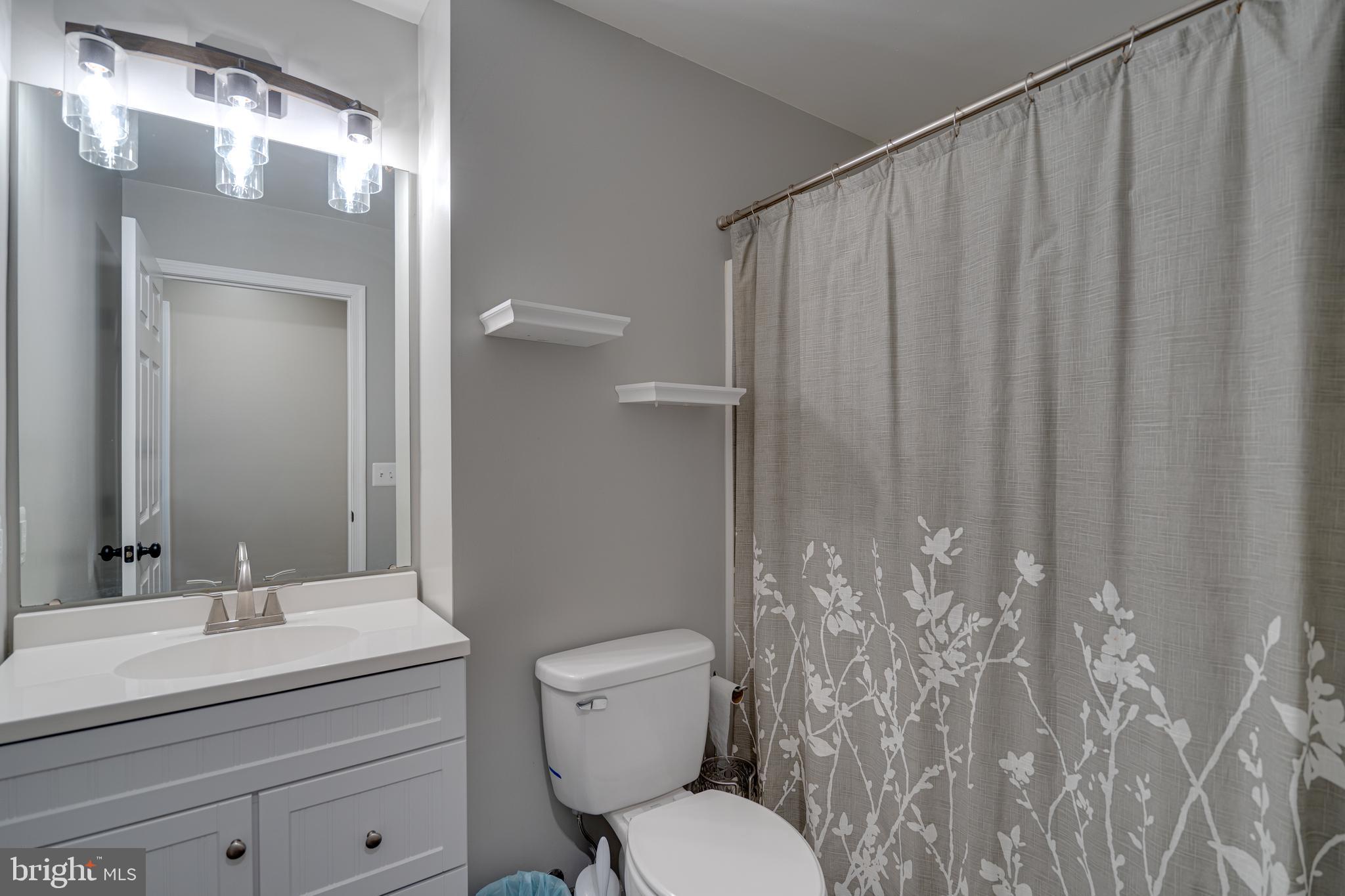 CHESSIE COURT - Residential