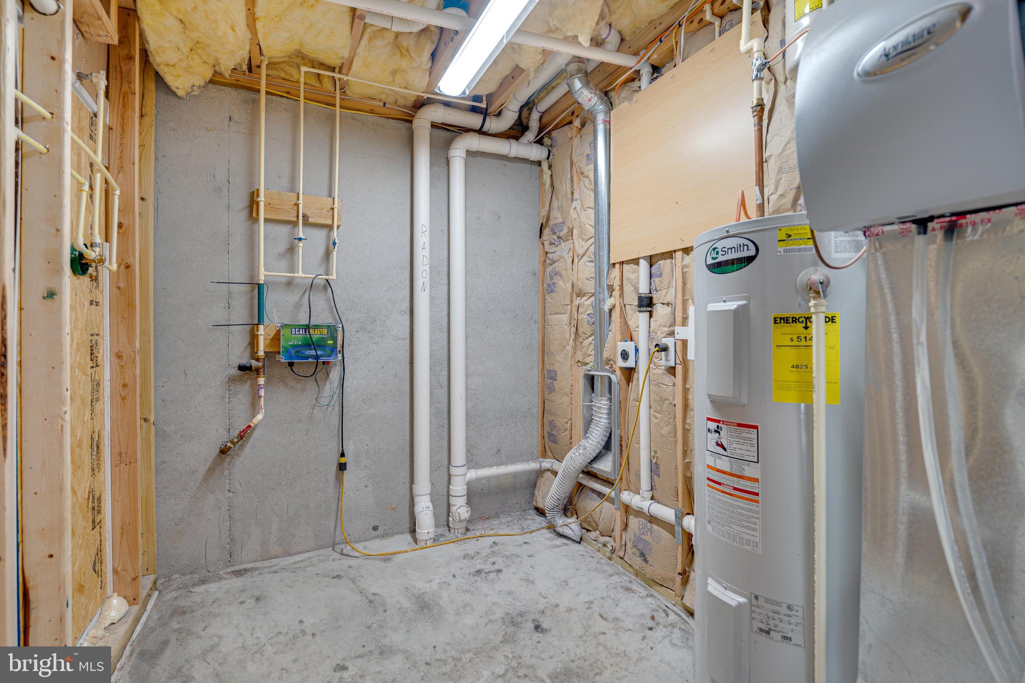 CHESSIE COURT - Residential