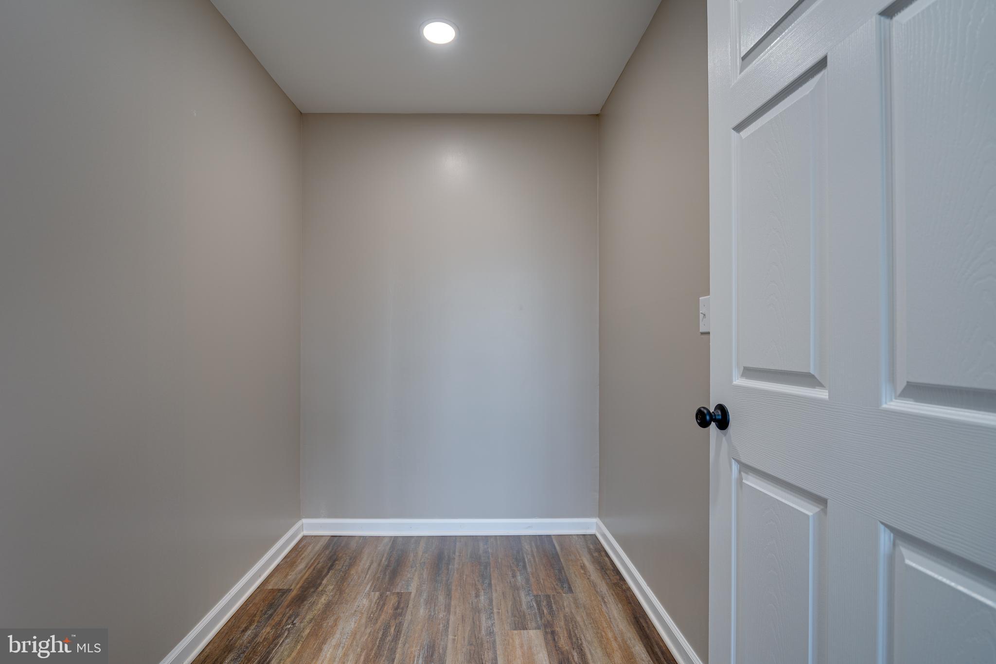 CHESSIE COURT - Residential