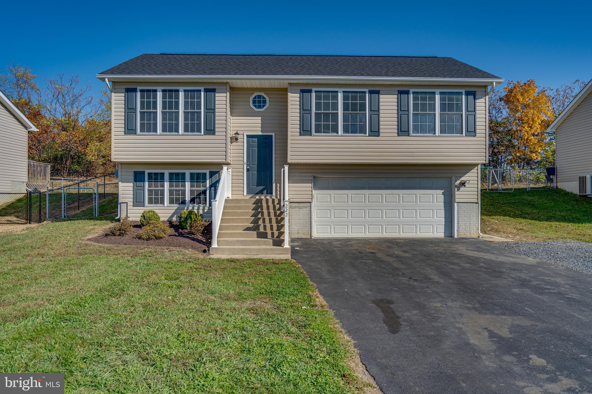 CHESSIE COURT - Residential