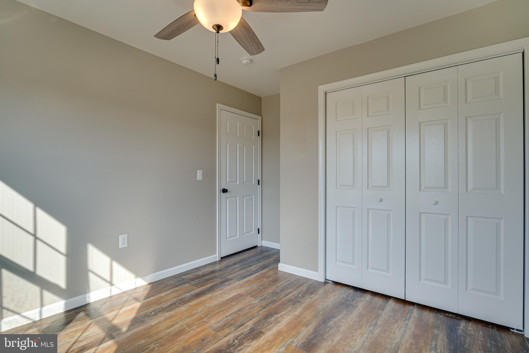 CHESSIE COURT - Residential