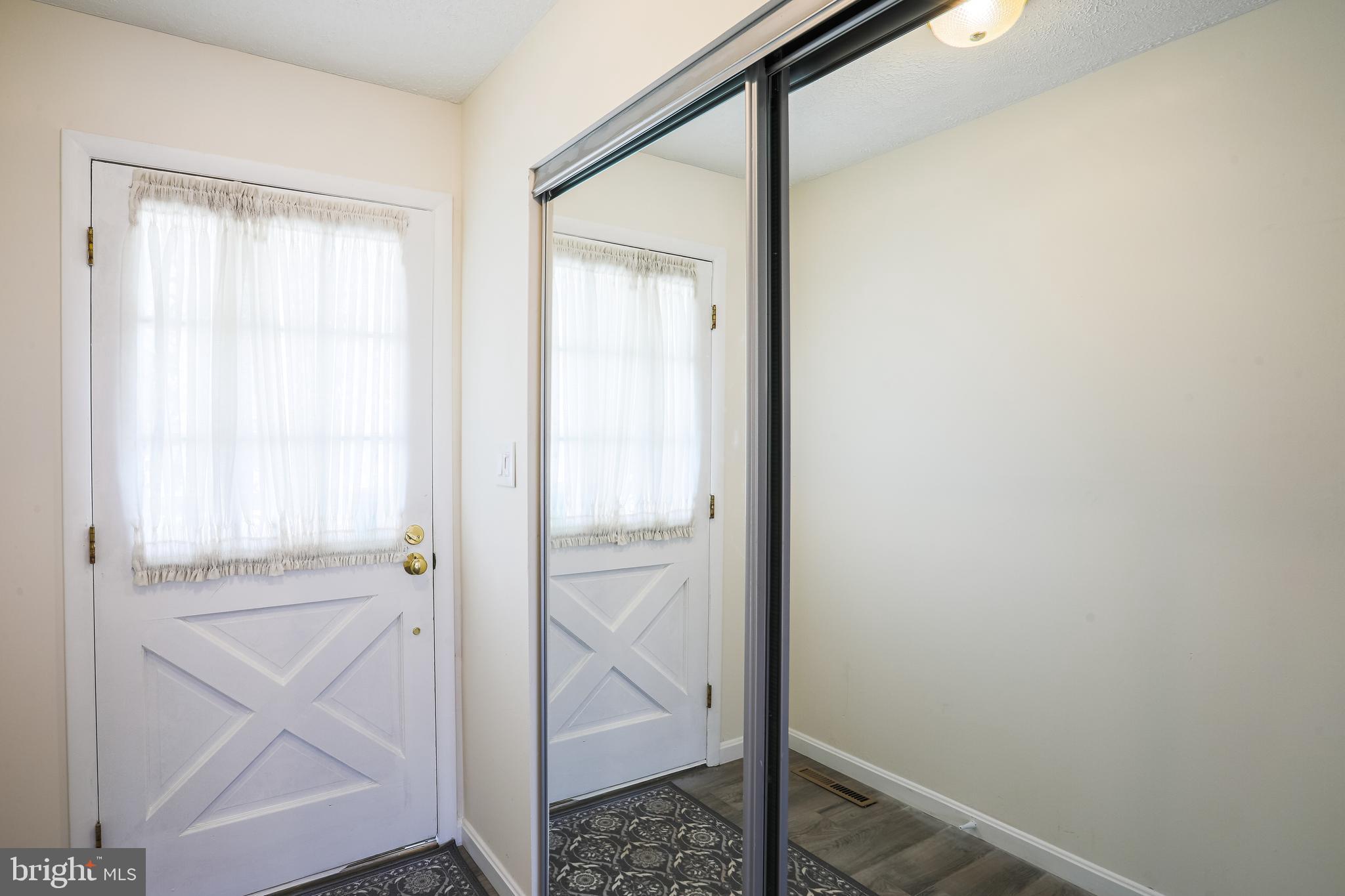 CHIPPENDALE - Residential