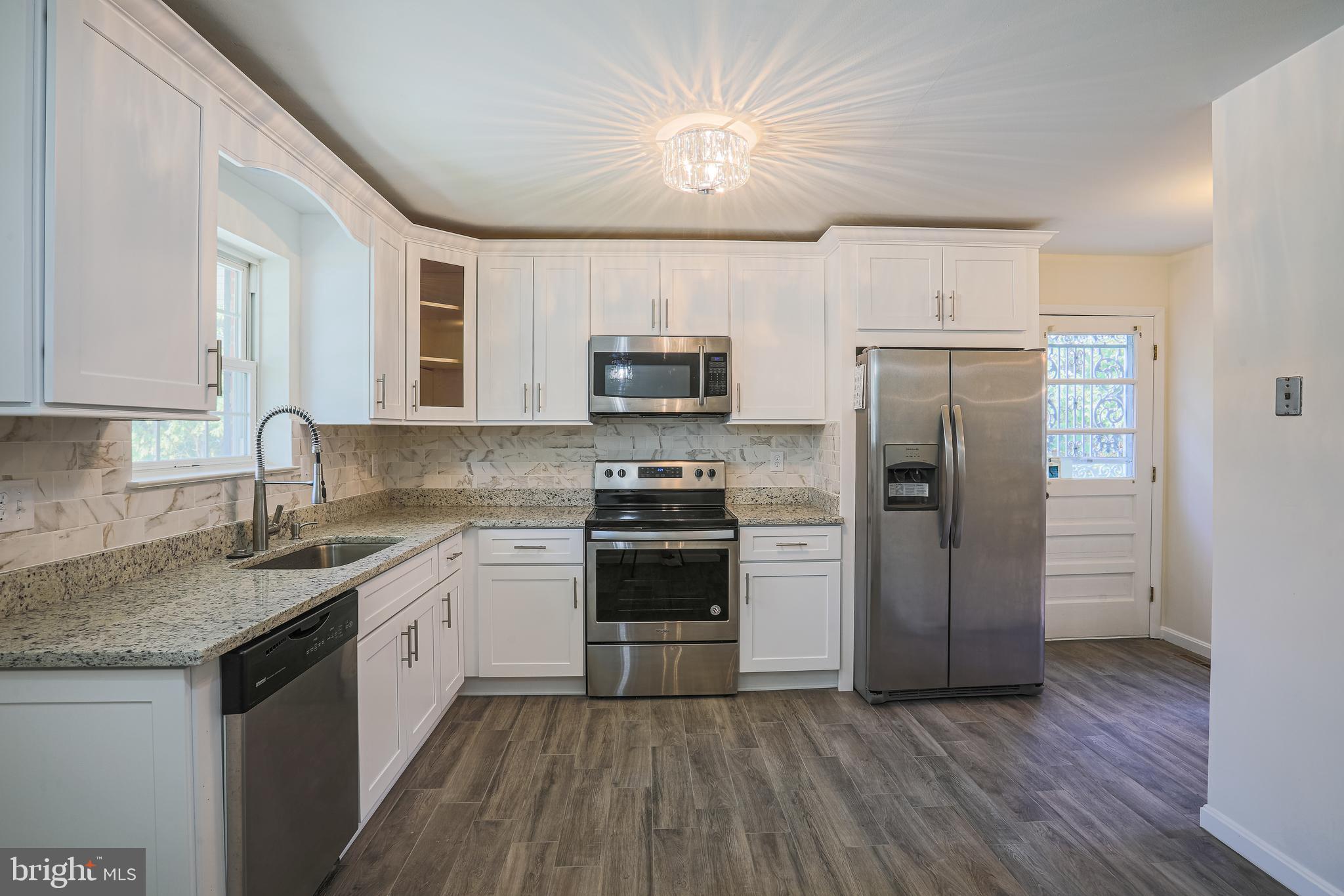 CHIPPENDALE - Residential