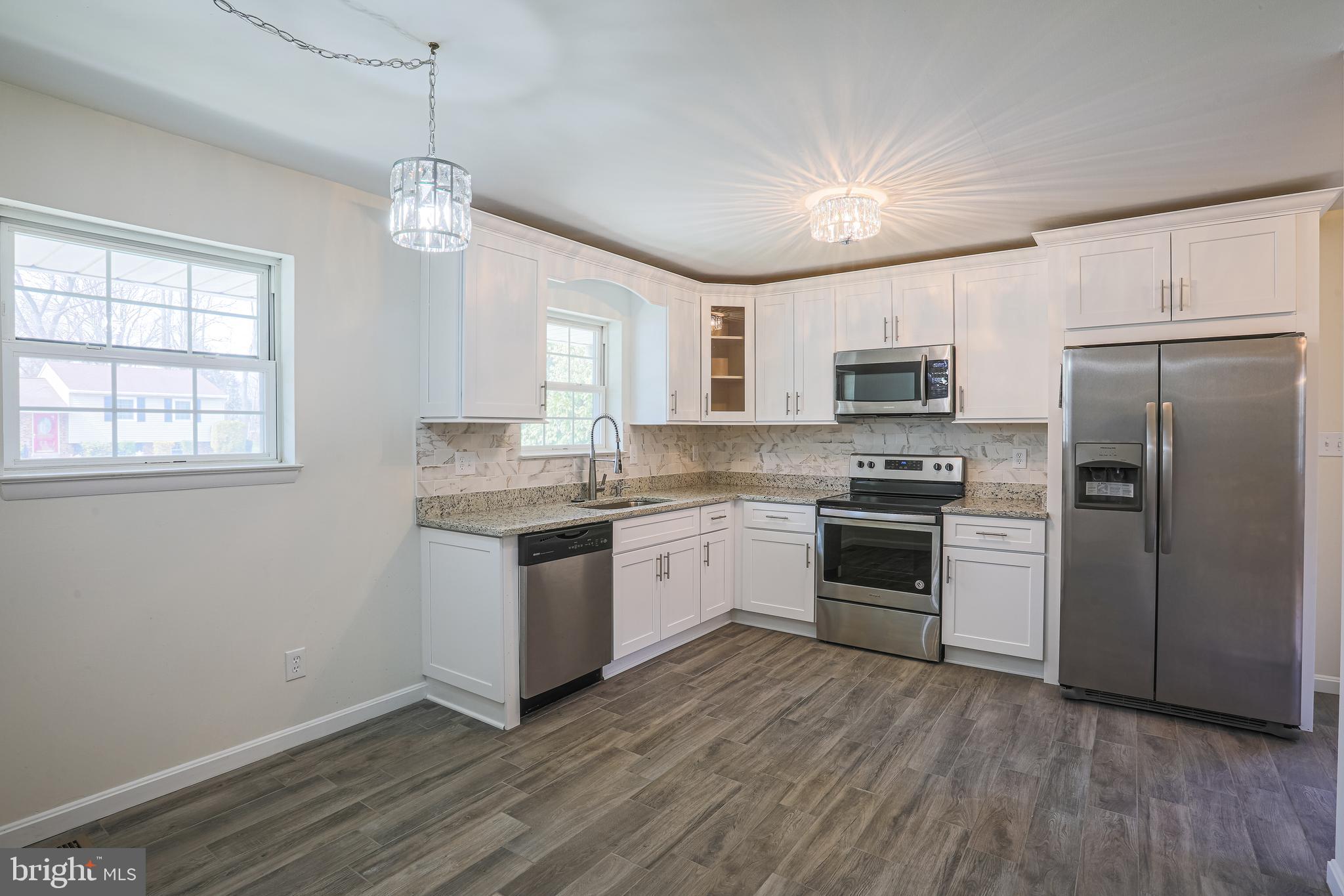 CHIPPENDALE - Residential