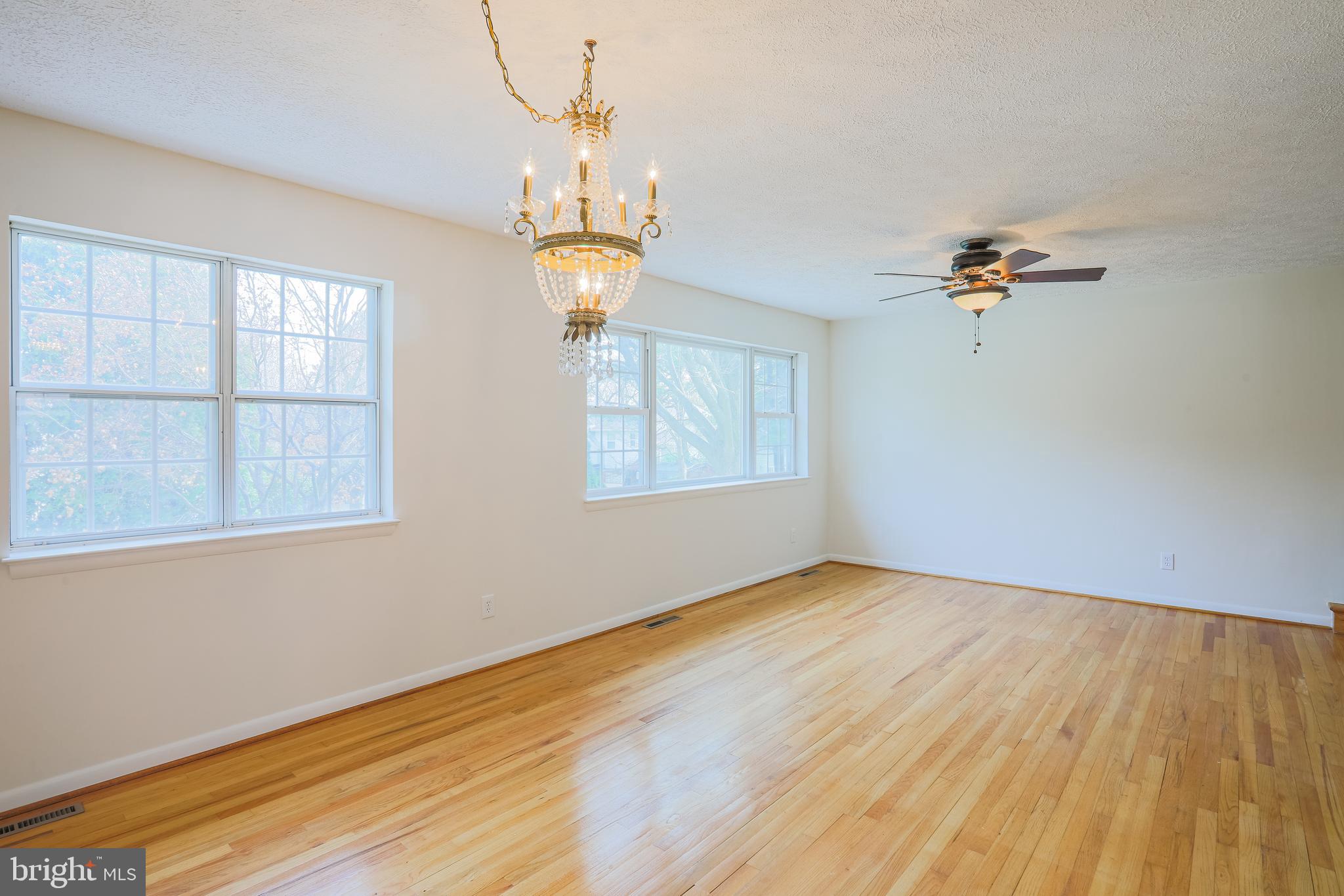 CHIPPENDALE - Residential