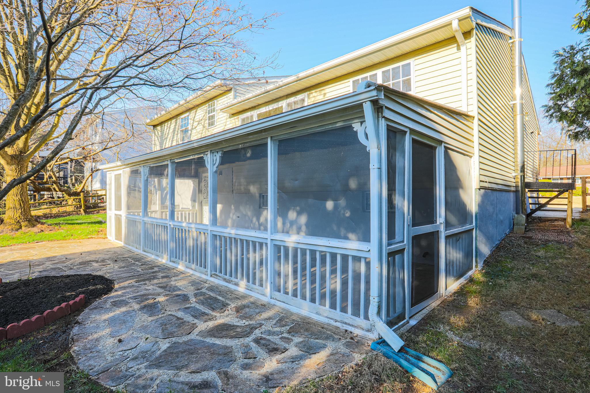 CHIPPENDALE - Residential