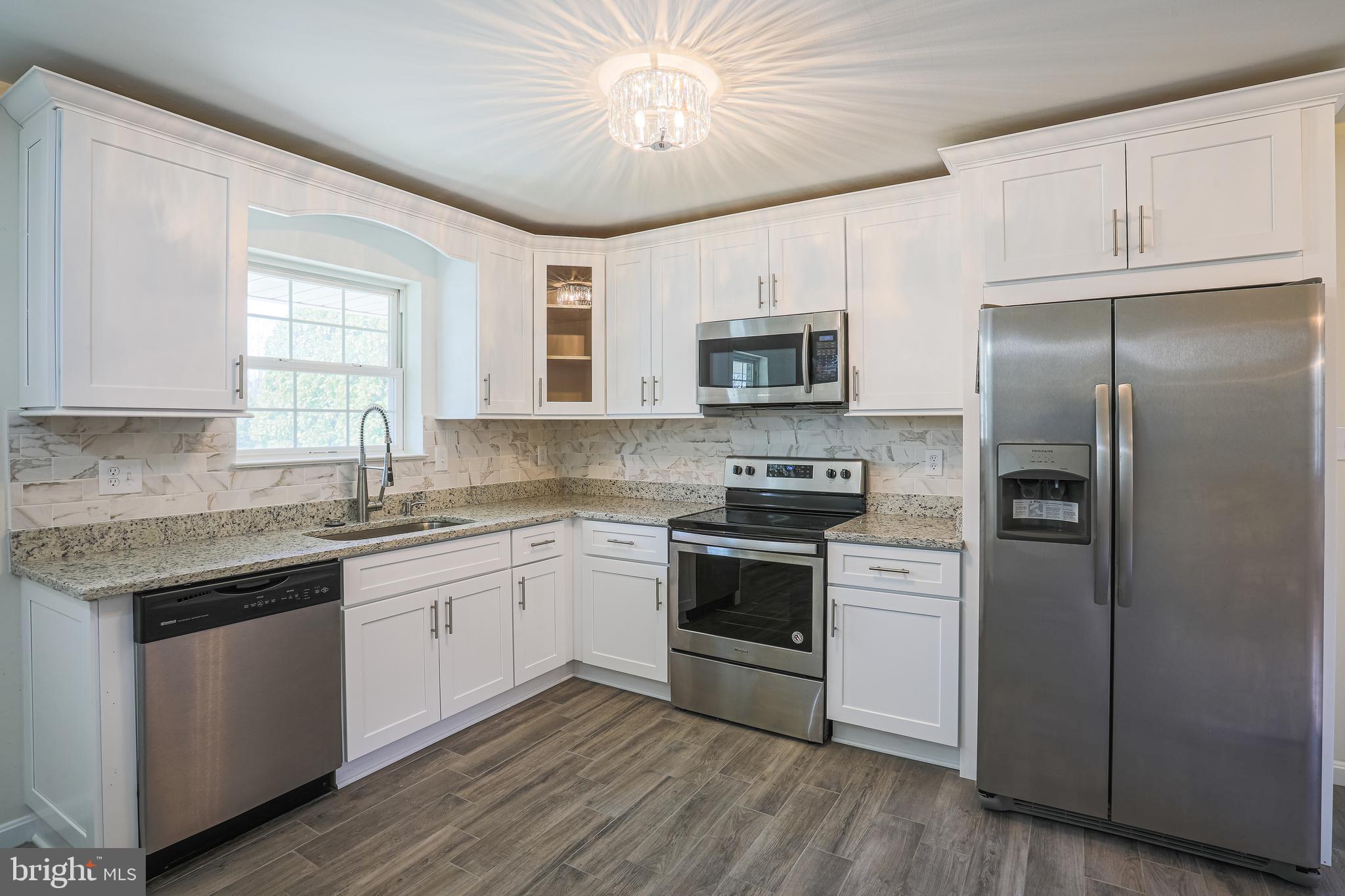 CHIPPENDALE - Residential