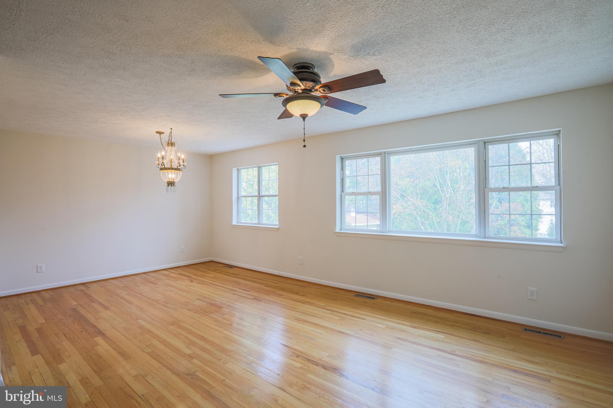 CHIPPENDALE - Residential