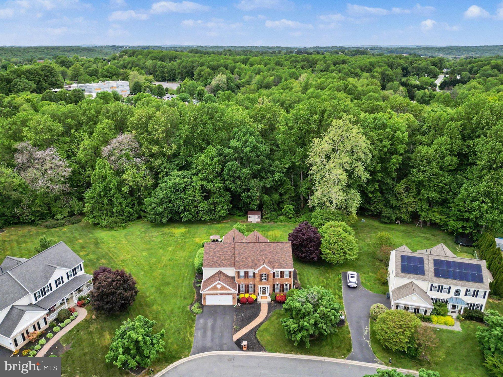 CAMPUS LAKES - Residential