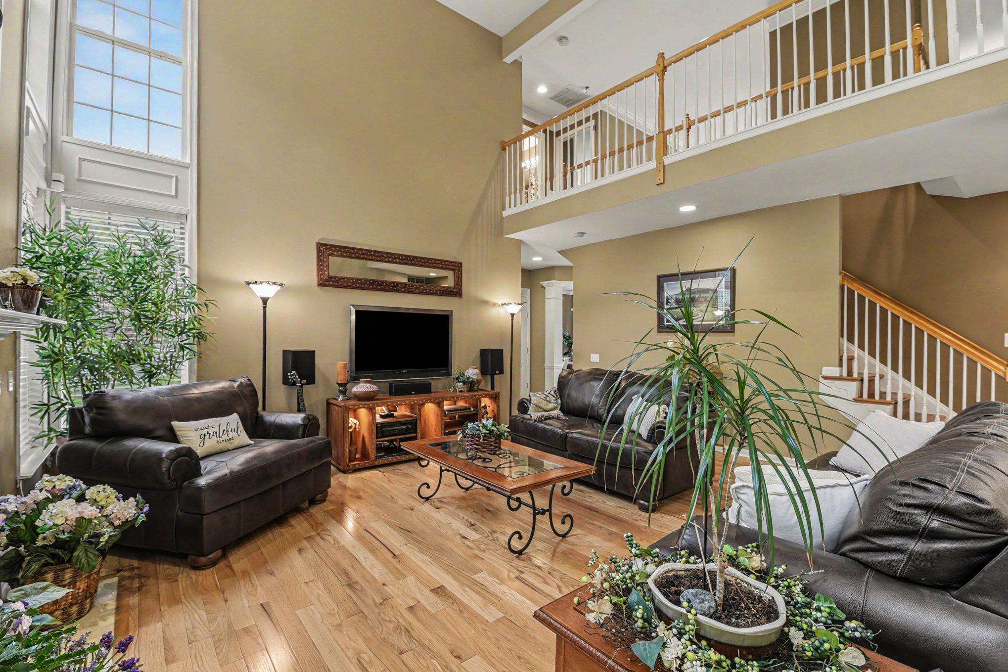 CAMPUS LAKES - Residential