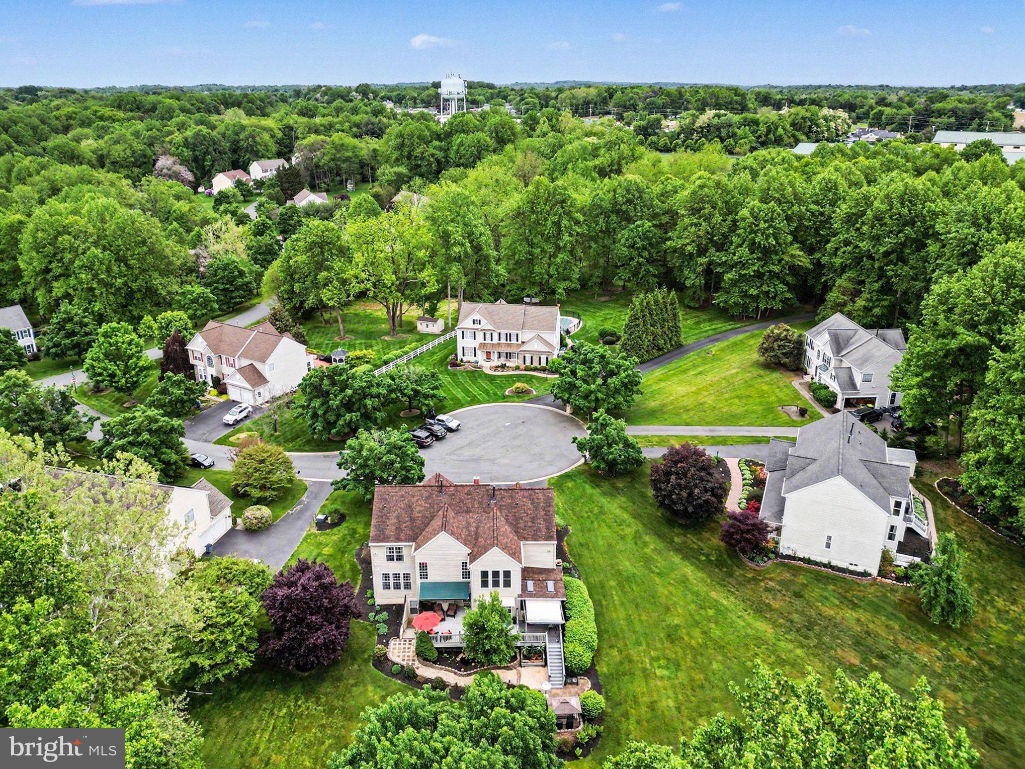 CAMPUS LAKES - Residential