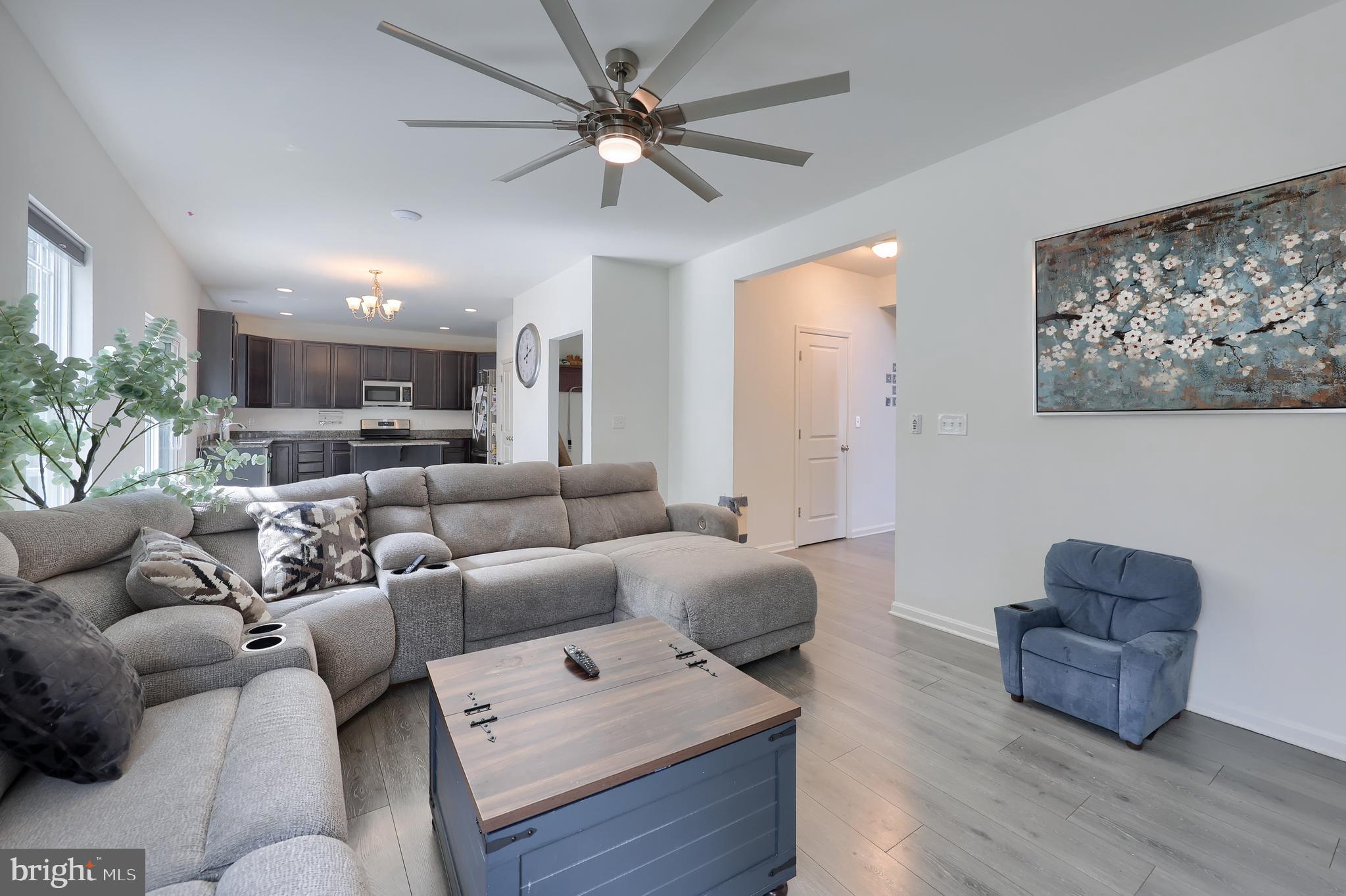 285 THOROUGHBRED DRIVE