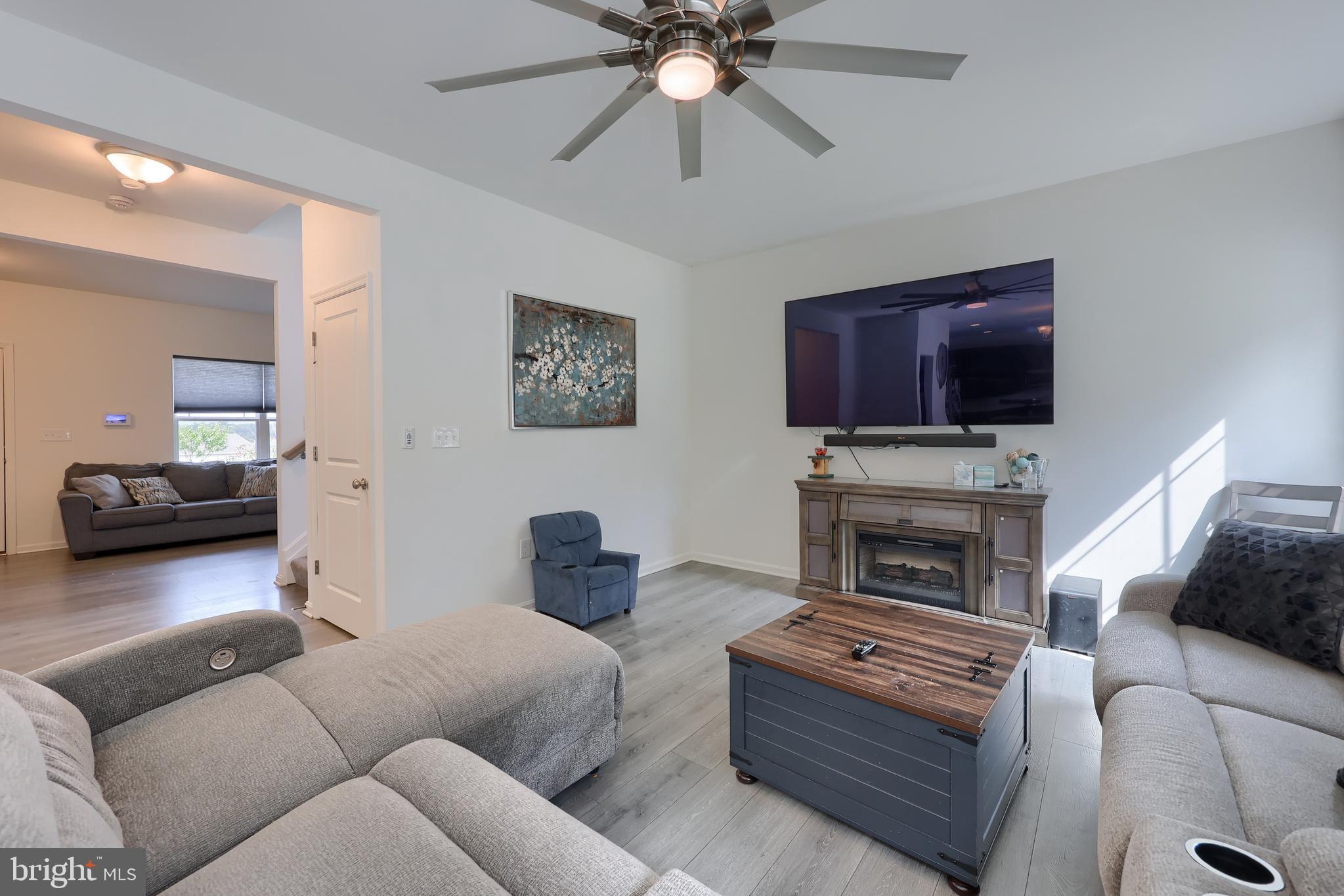 285 THOROUGHBRED DRIVE