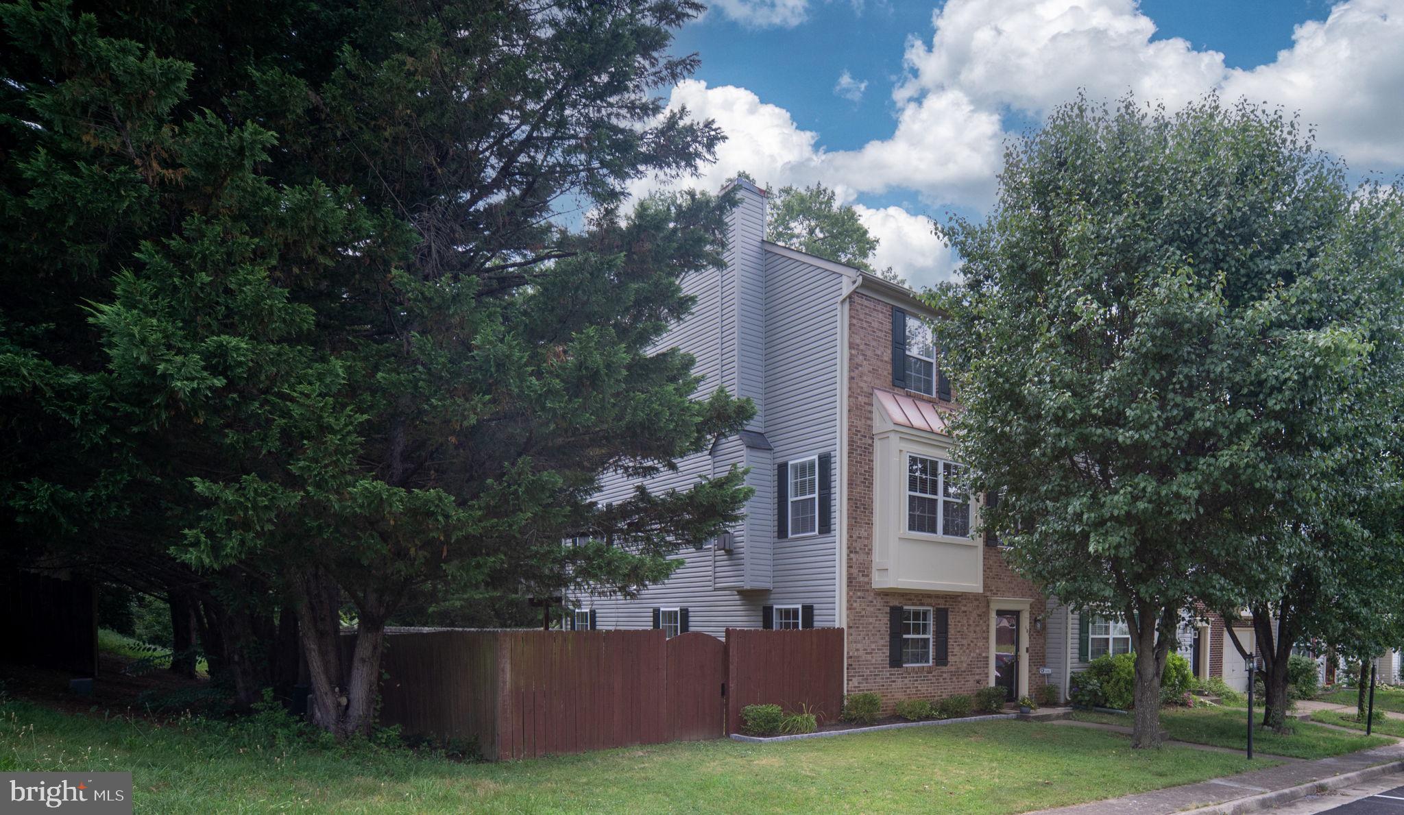 CHARLESTOWN COMMONS - Residential