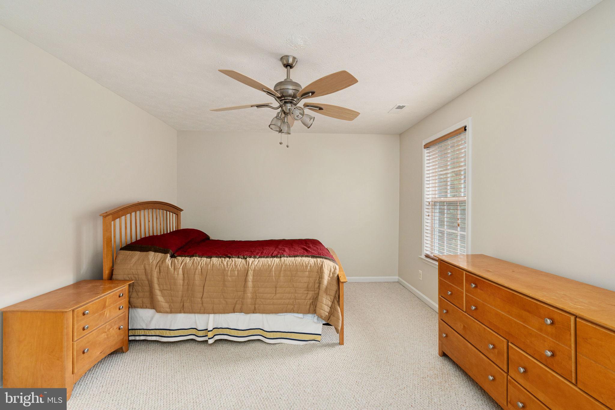 CHARLESTOWN COMMONS - Residential