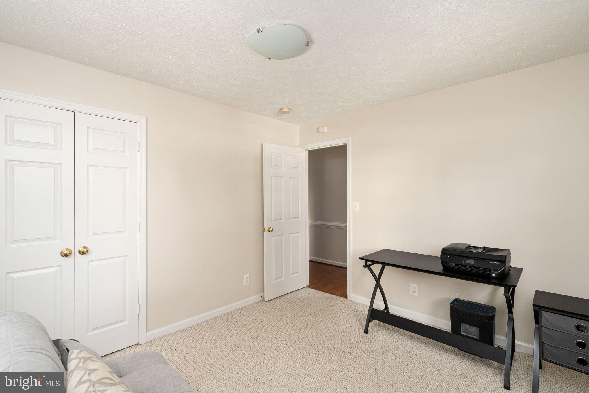 CHARLESTOWN COMMONS - Residential