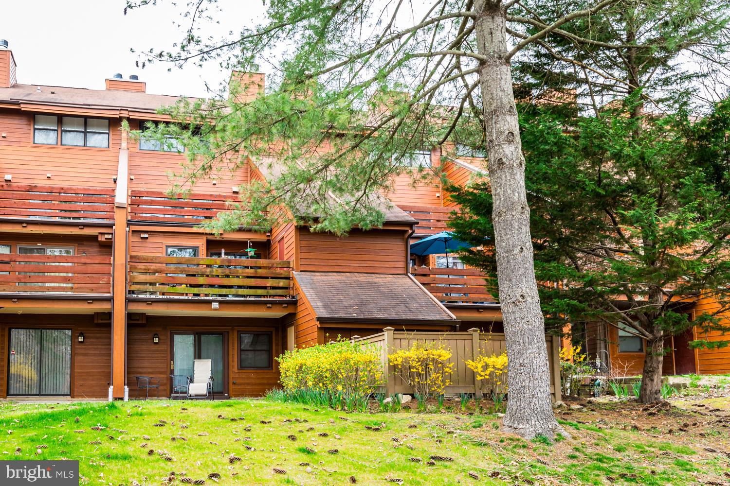 THE PINES - Residential