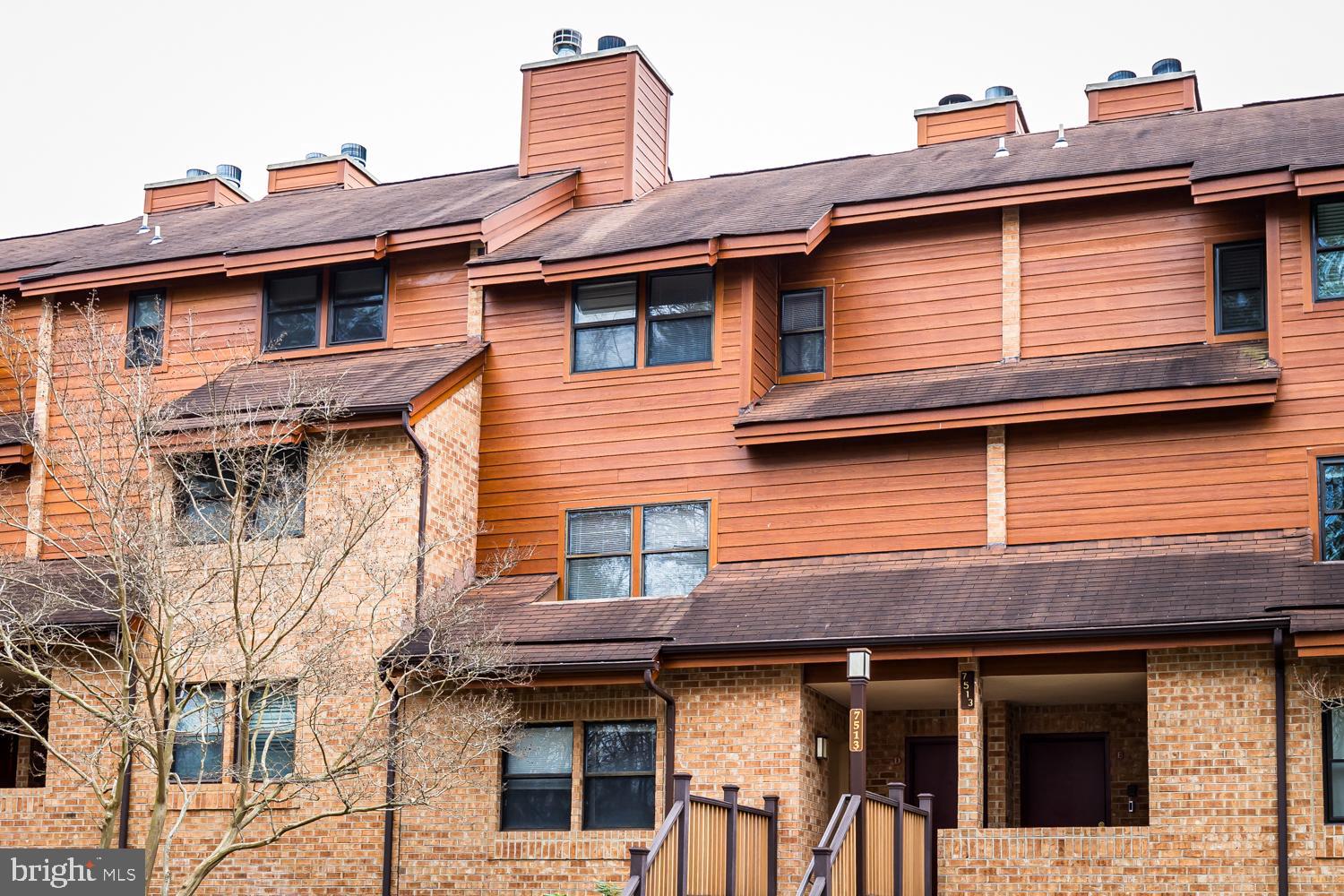 THE PINES - Residential