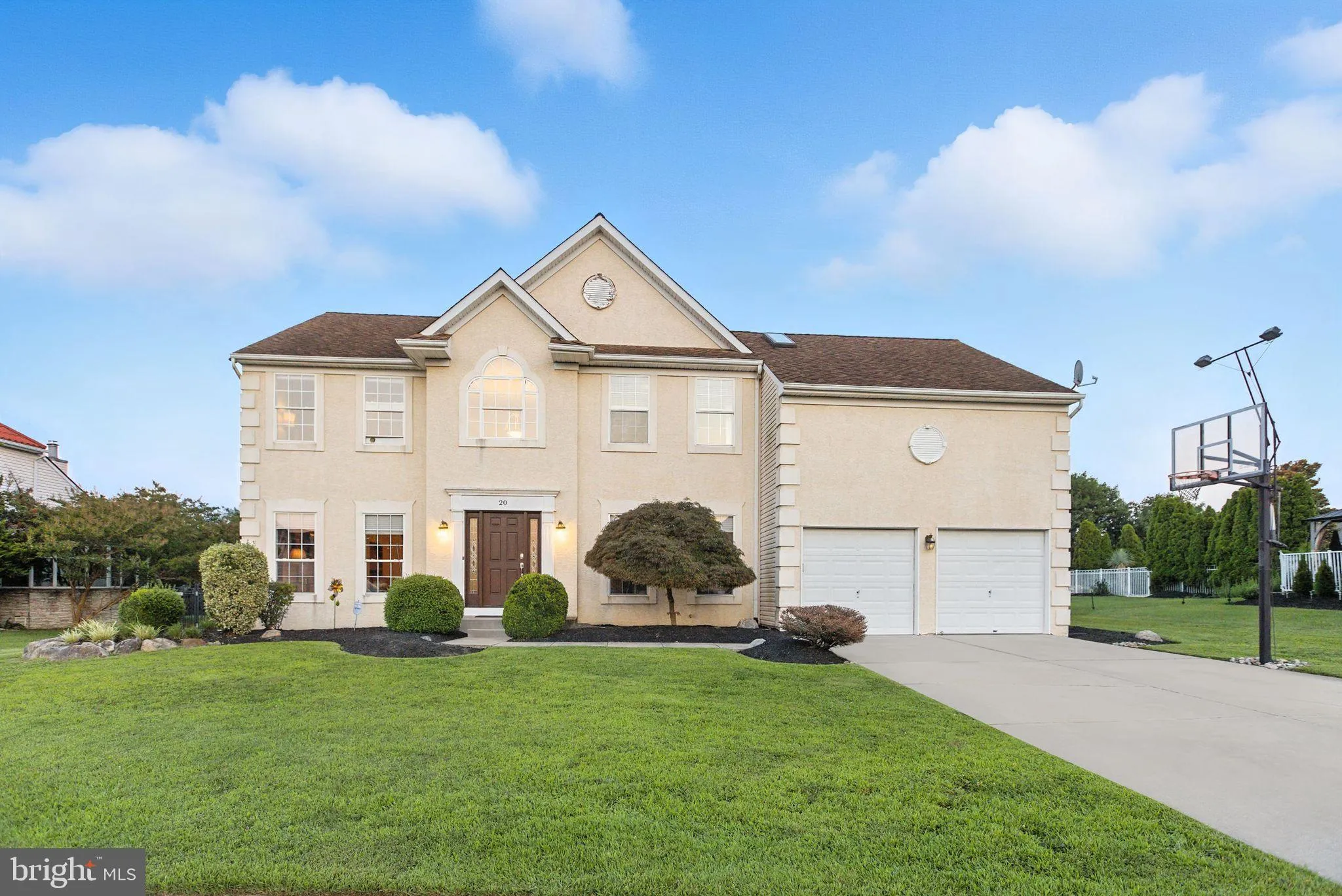 Voorhees, New Jersey 08043, United States, 4 Bedrooms Bedrooms, ,4 BathroomsBathrooms,Residential,Pending,191128