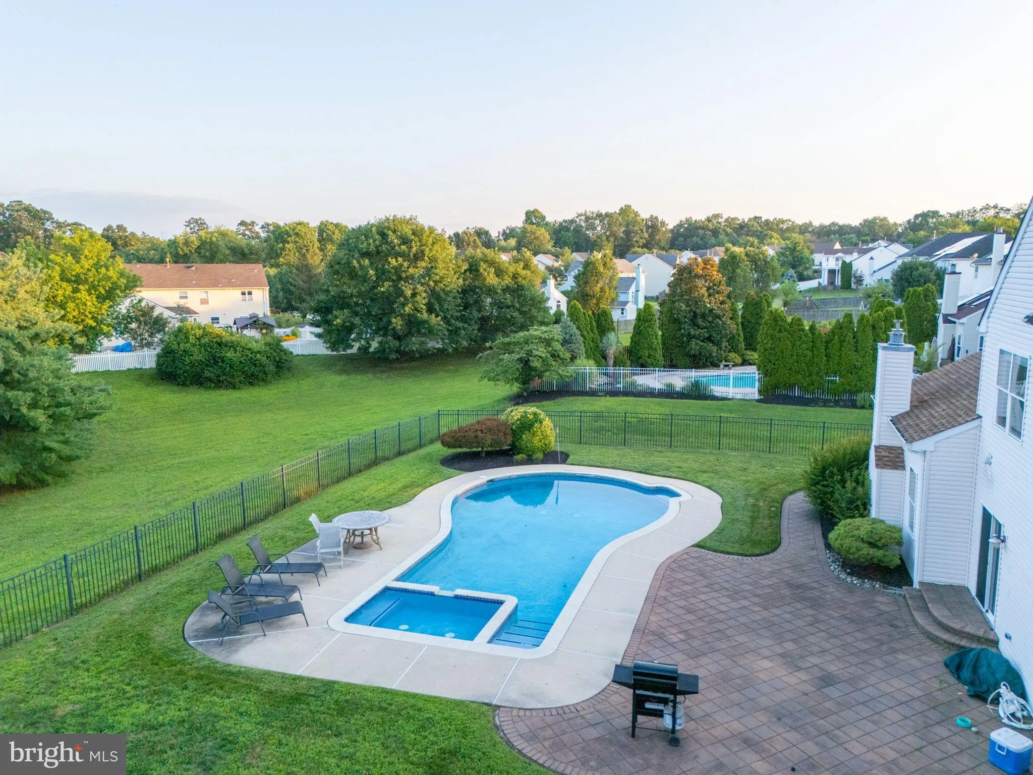 Voorhees, New Jersey 08043, United States, 4 Bedrooms Bedrooms, ,4 BathroomsBathrooms,Residential,Pending,191128