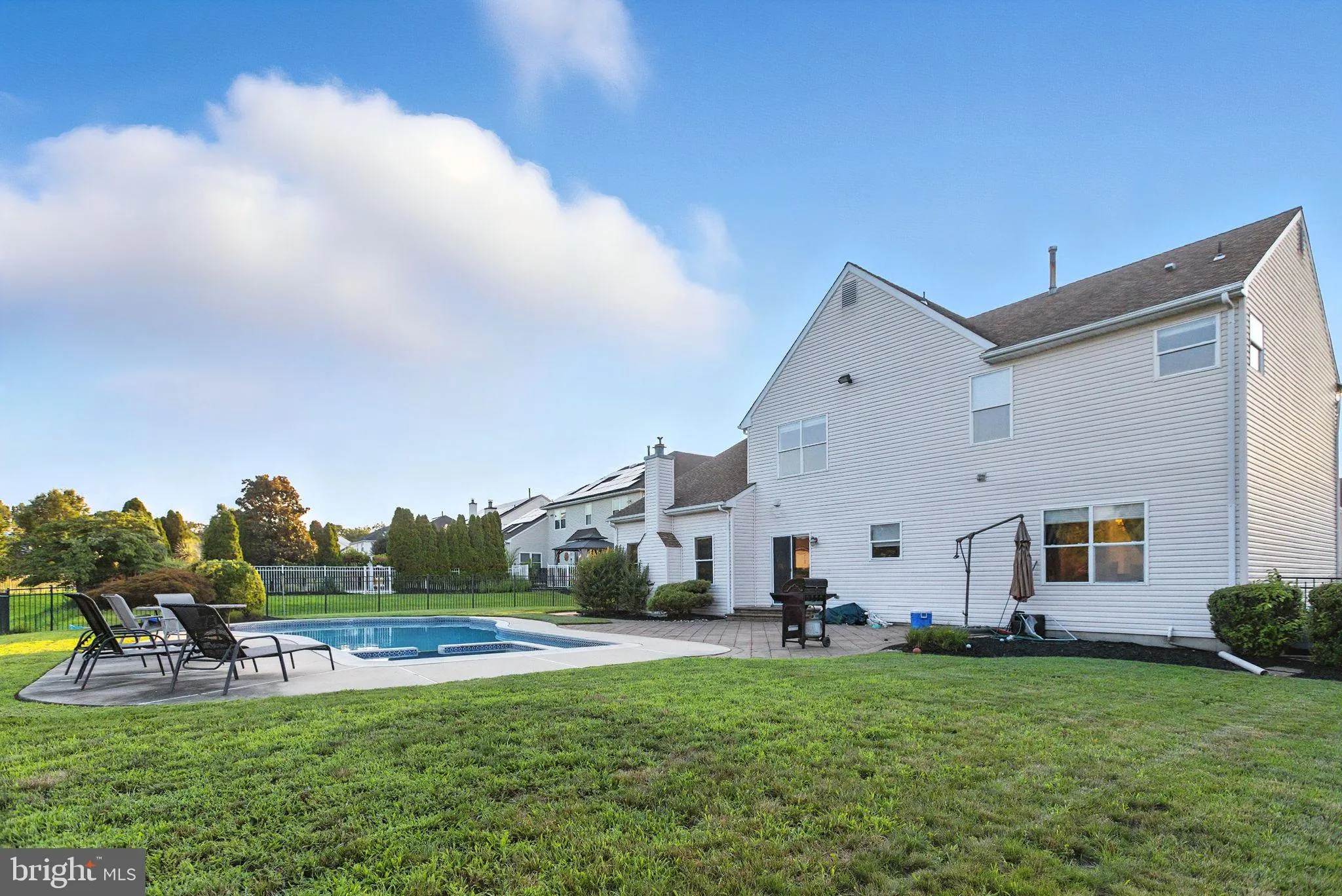 Voorhees, New Jersey 08043, United States, 4 Bedrooms Bedrooms, ,4 BathroomsBathrooms,Residential,Pending,191128