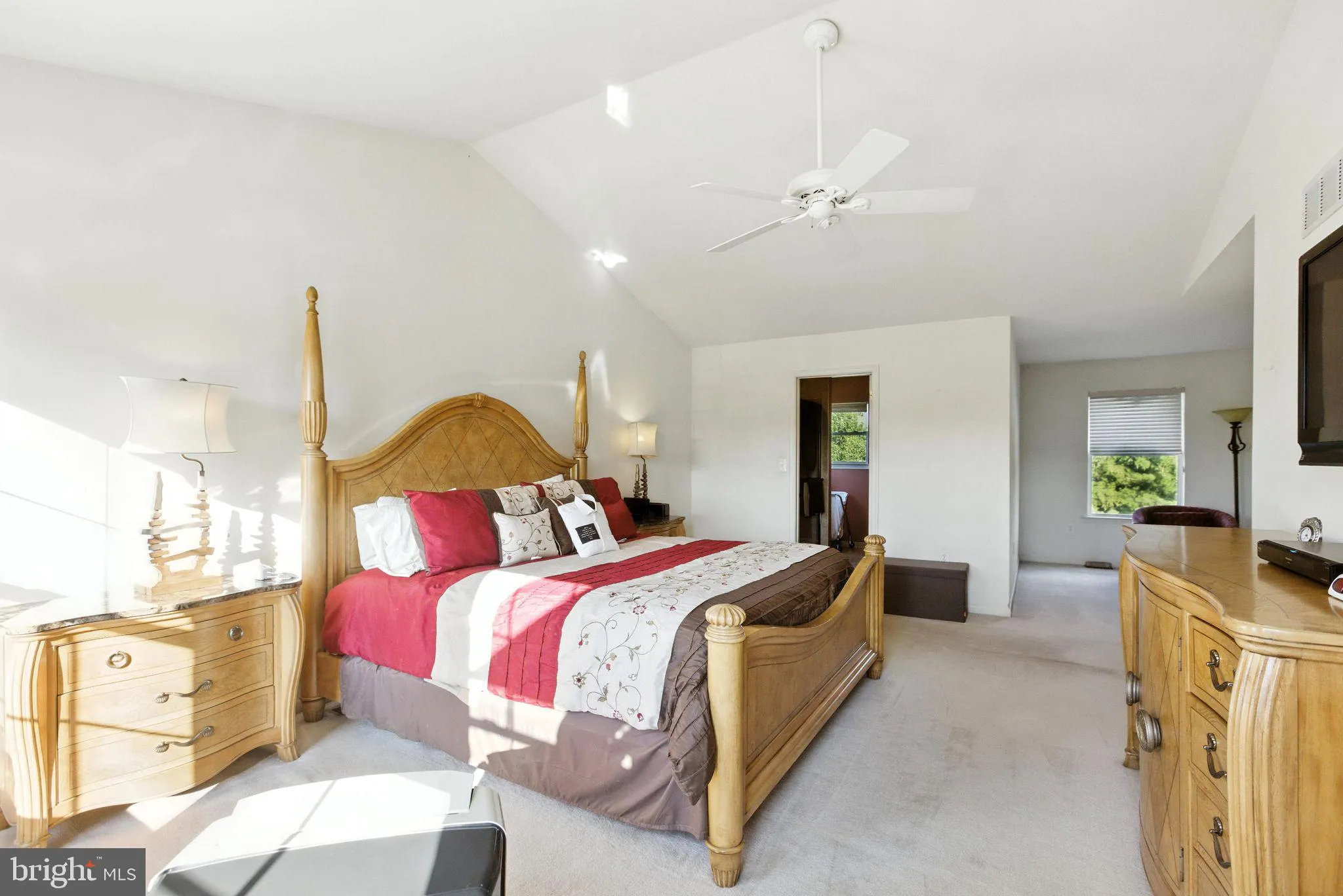 Voorhees, New Jersey 08043, United States, 4 Bedrooms Bedrooms, ,4 BathroomsBathrooms,Residential,Pending,191128