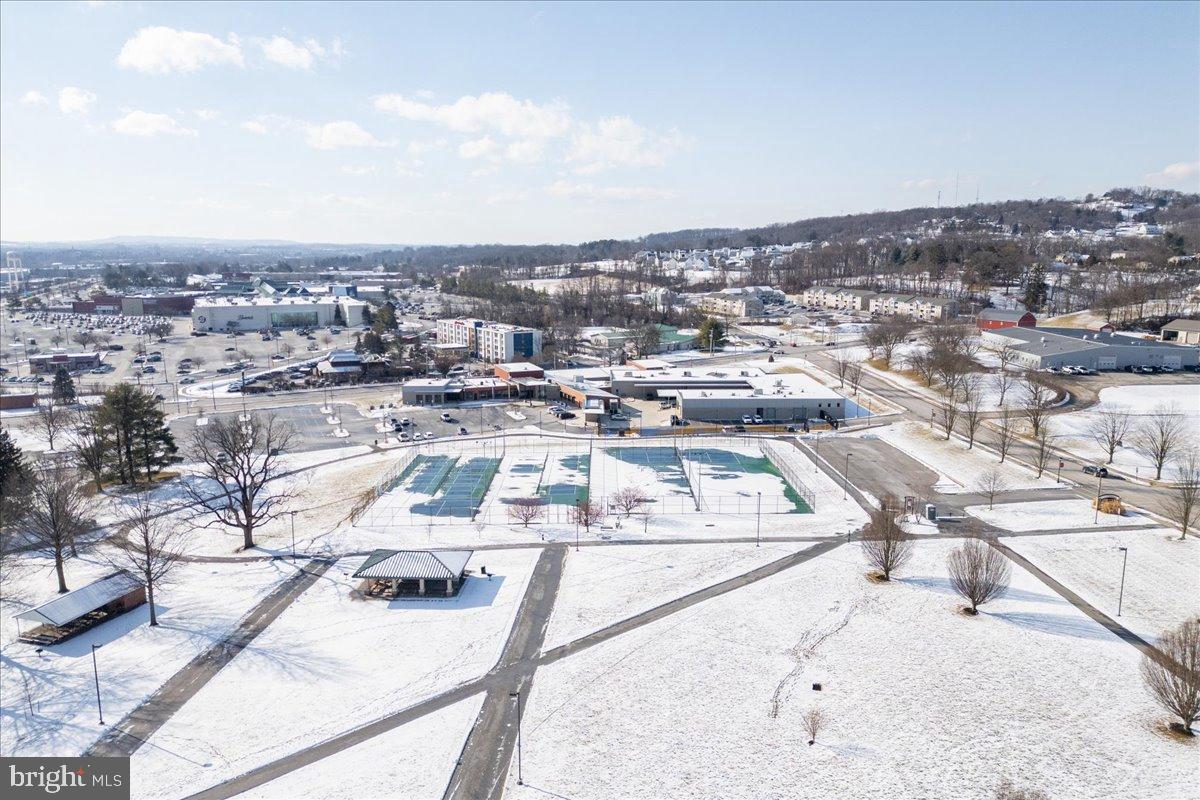 FOUNTAINS AT HERITAGE - Residential