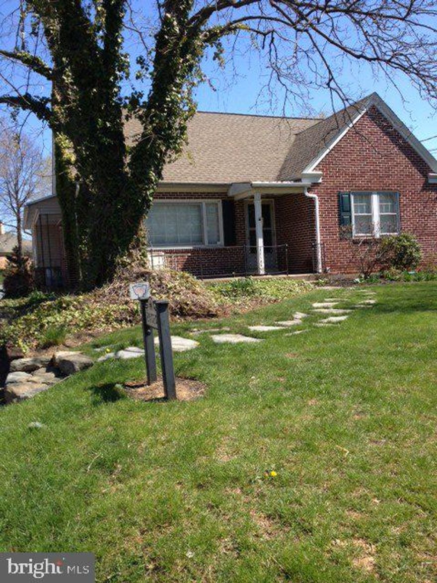 ADA Compliant. Currently a doctor office. 2 car garage with openers, 1 handicap space and 5 regular parking spots. 1st floor handicap restroom, 3 exam rooms, 1 procedure room, 1 admin area and reception area. 2nd floor resource area, office and restroom.