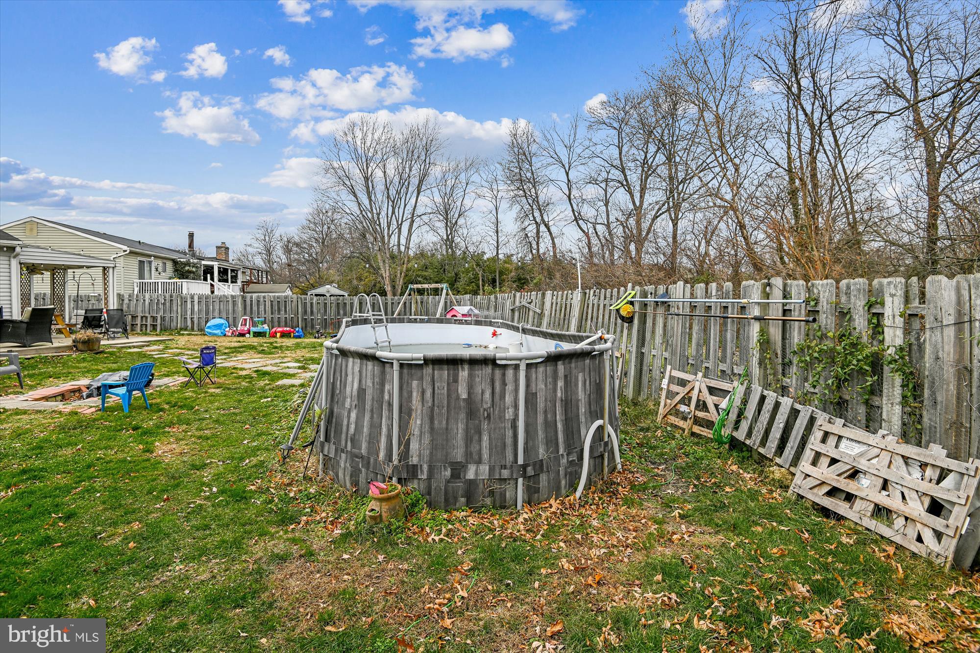 QUEENS PARK - Residential