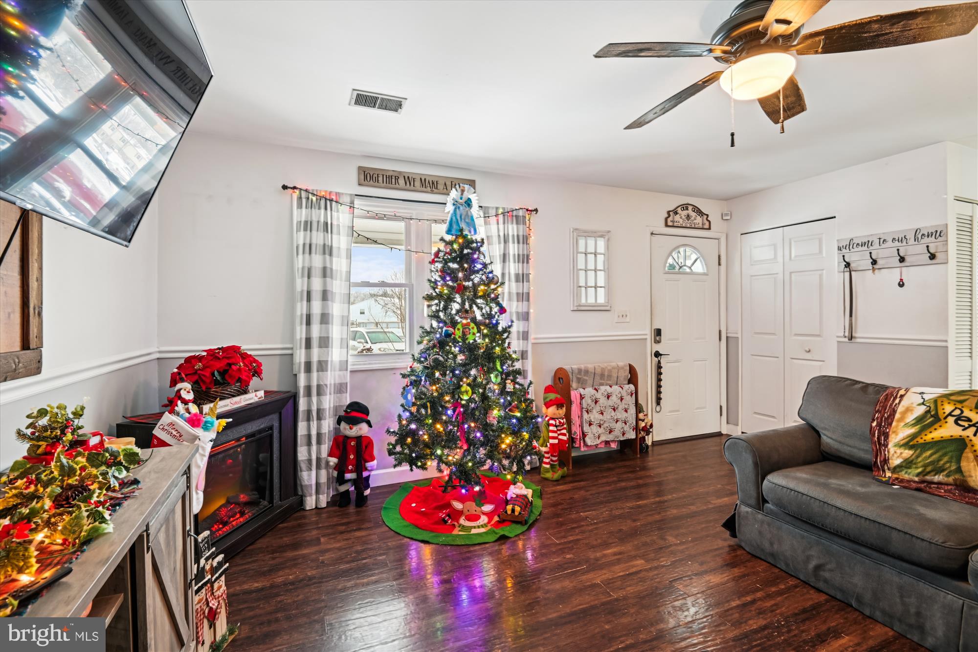 QUEENS PARK - Residential