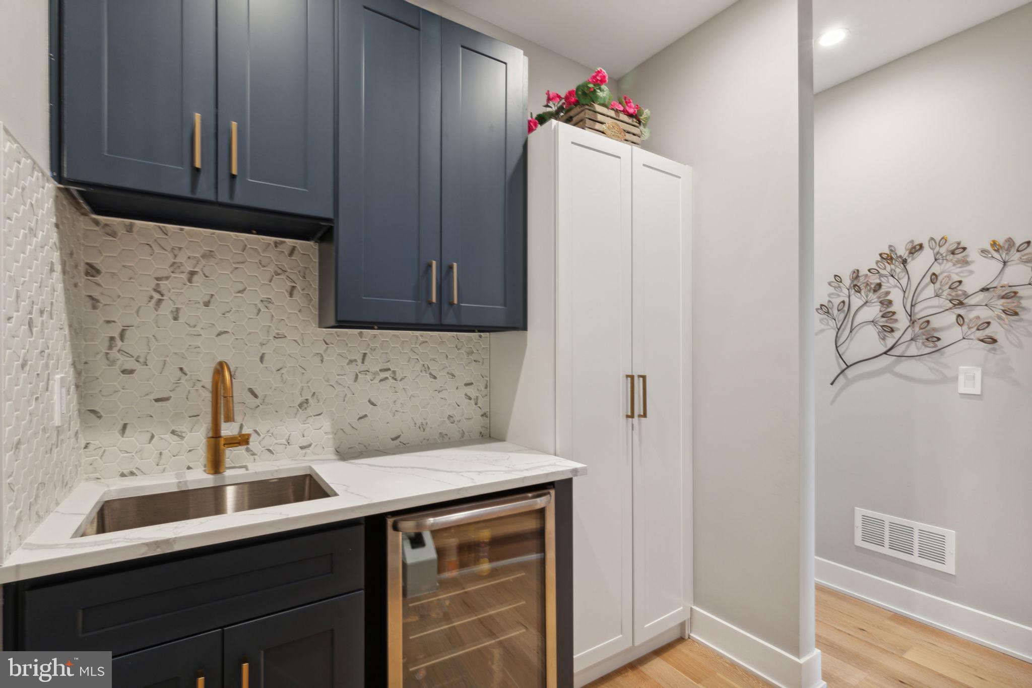 GRADUATE HOSPITAL - Residential