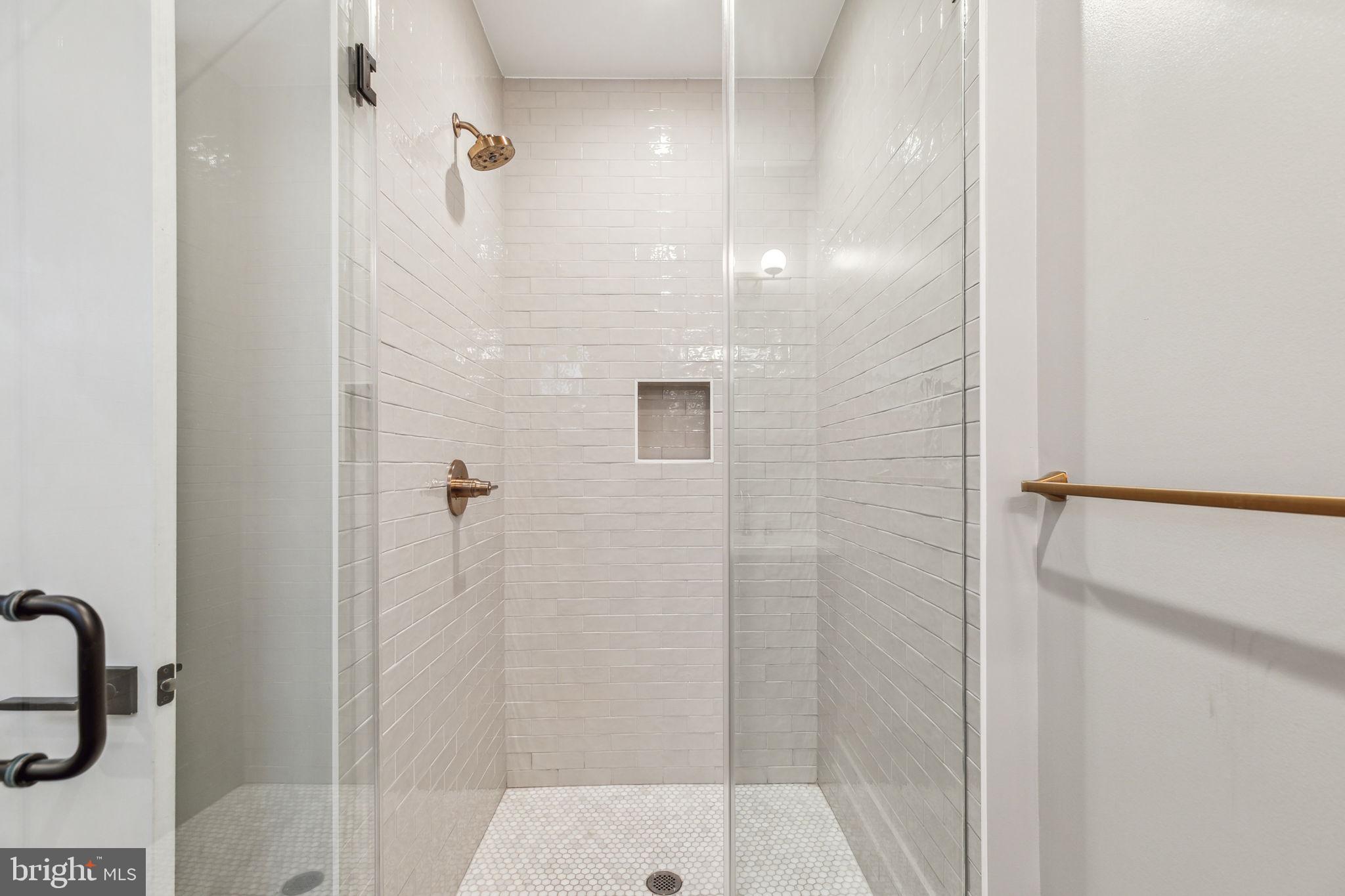 GRADUATE HOSPITAL - Residential