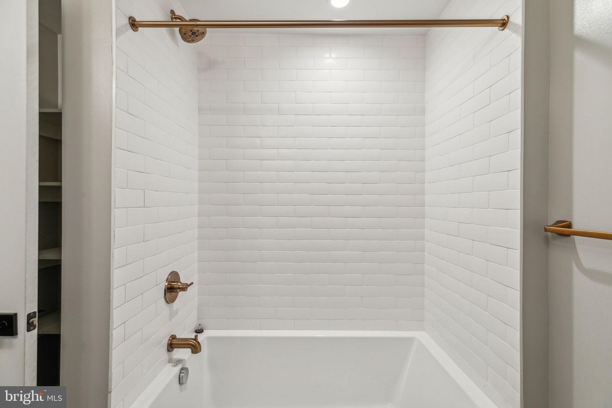 GRADUATE HOSPITAL - Residential