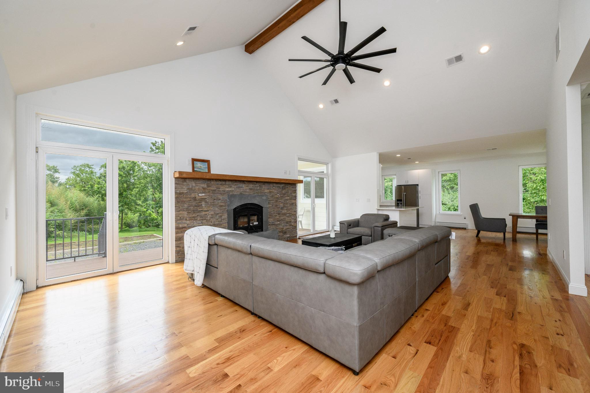 74 WOOSAMONSA ROAD