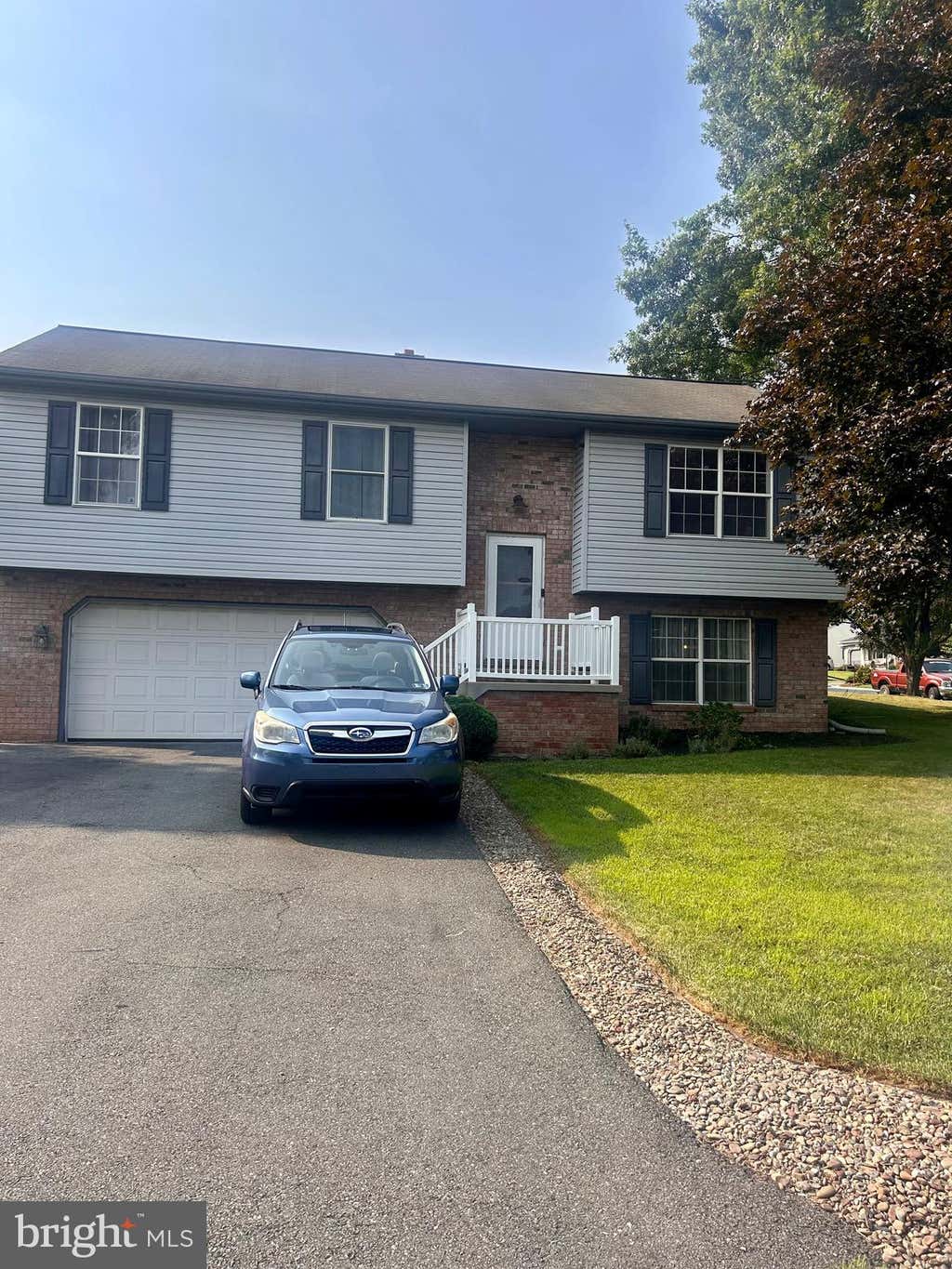 Photo of 1 Burkey Drive, DENVER, PA 17517 (MLS # PALA2093768)