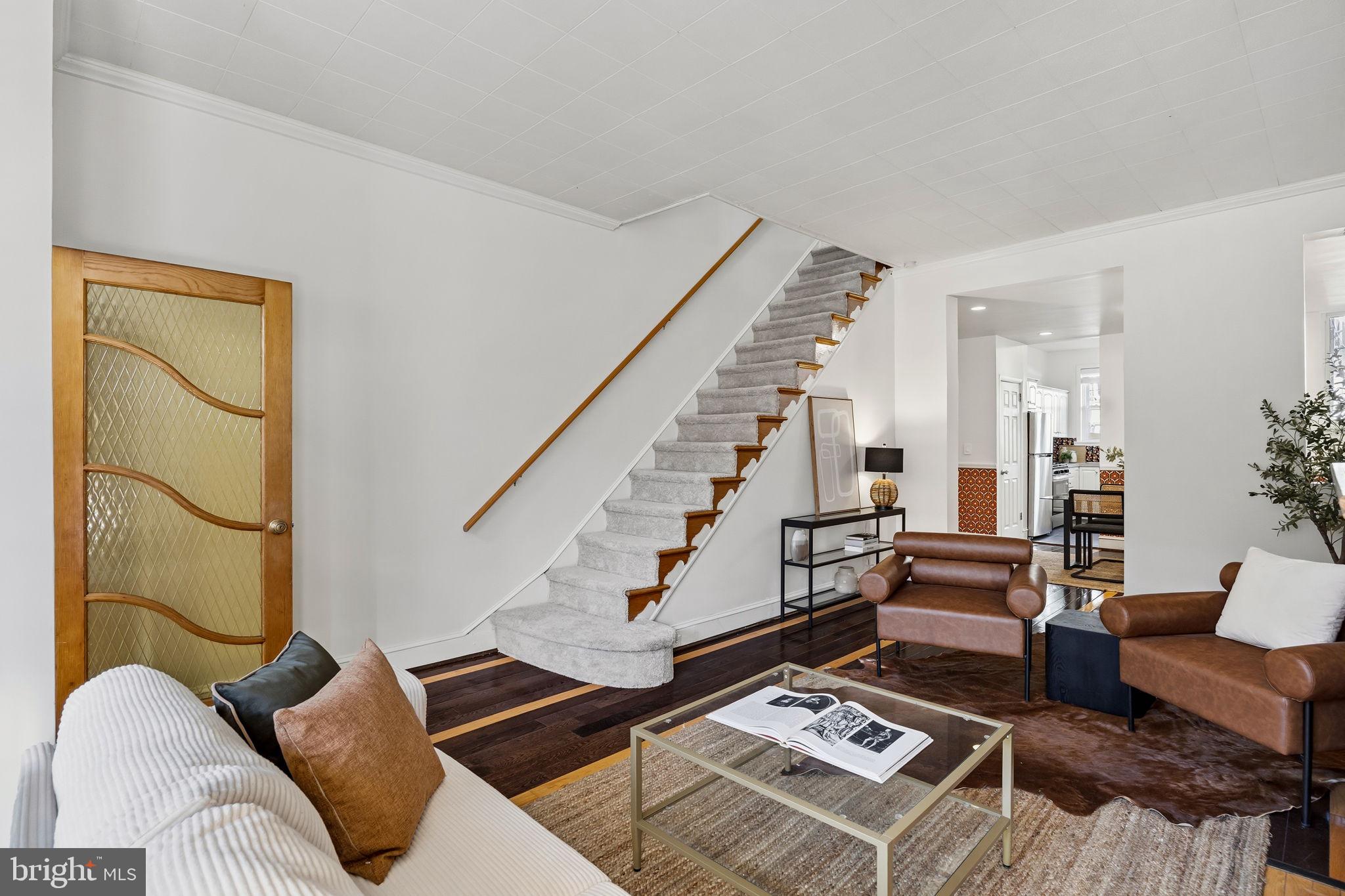 GIRARD ESTATES - Residential