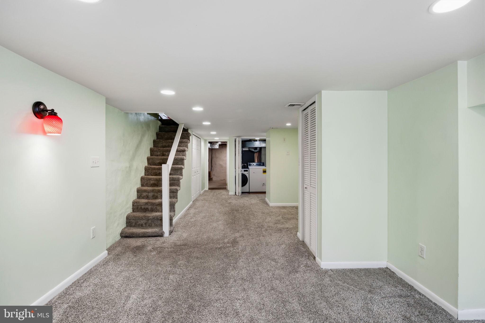 GIRARD ESTATES - Residential