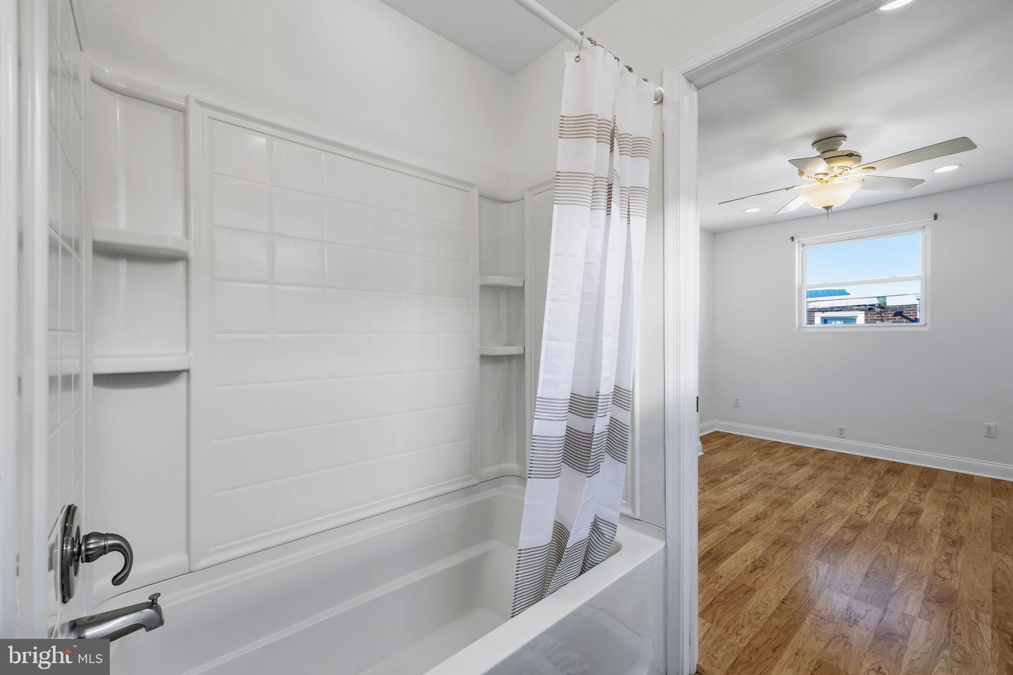 GIRARD ESTATES - Residential