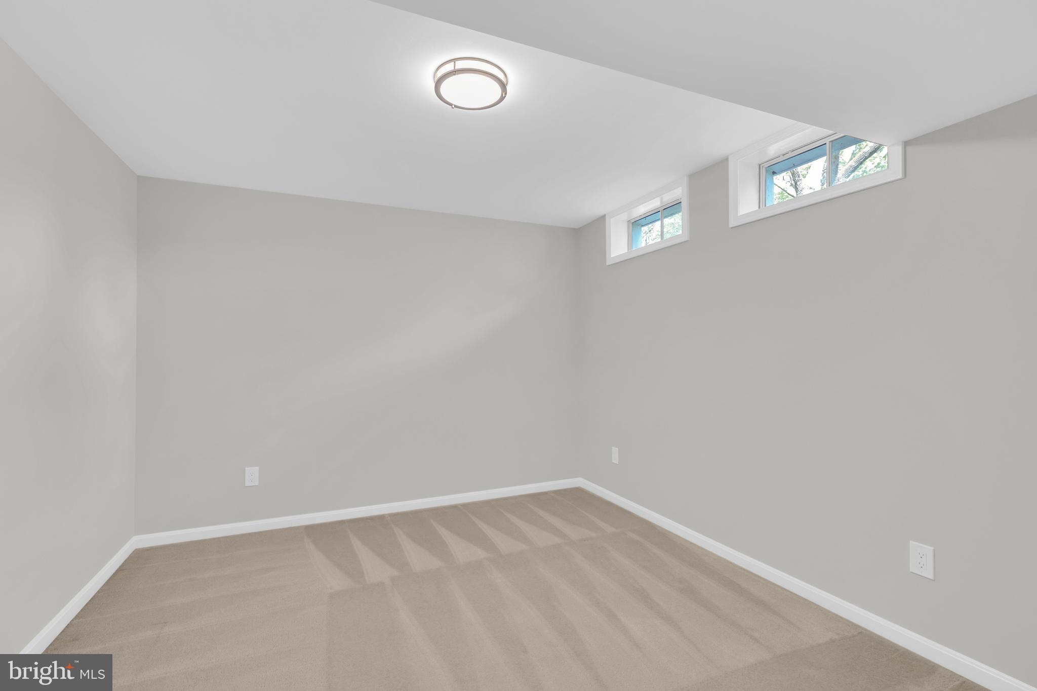 TRIPLE RIDGE - Residential